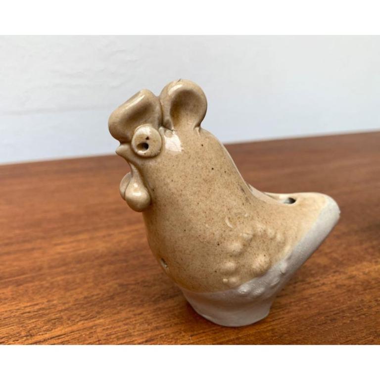 Mid-Century moderno Set di 2 flauti di pollo in ceramica finlandese di metà secolo di Kermansavi, anni '60 in vendita