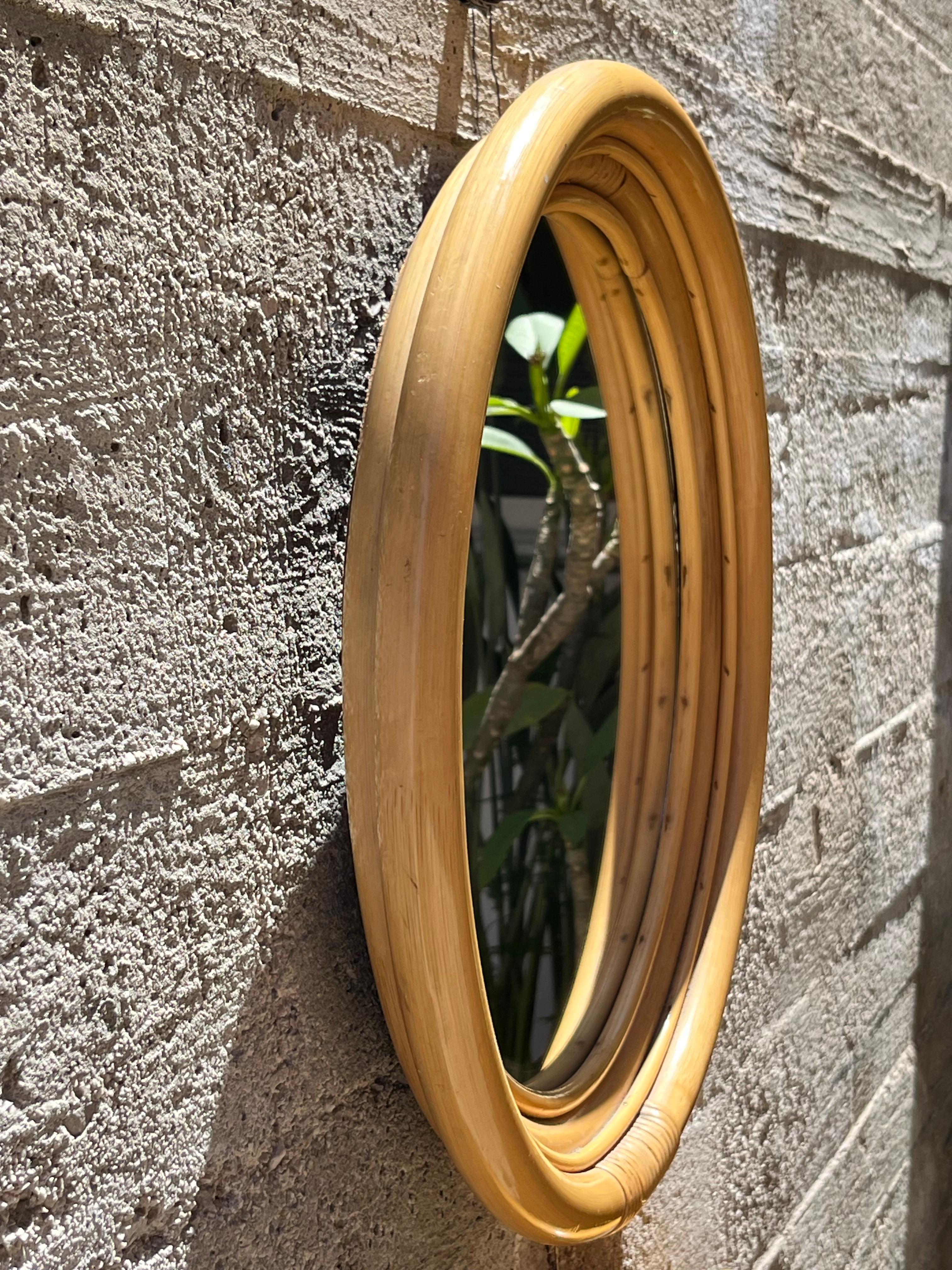 Milieu du XXe siècle Ensemble de 2 miroirs muraux en bambou de la Côte d'Azur, France, années 1960 en vente