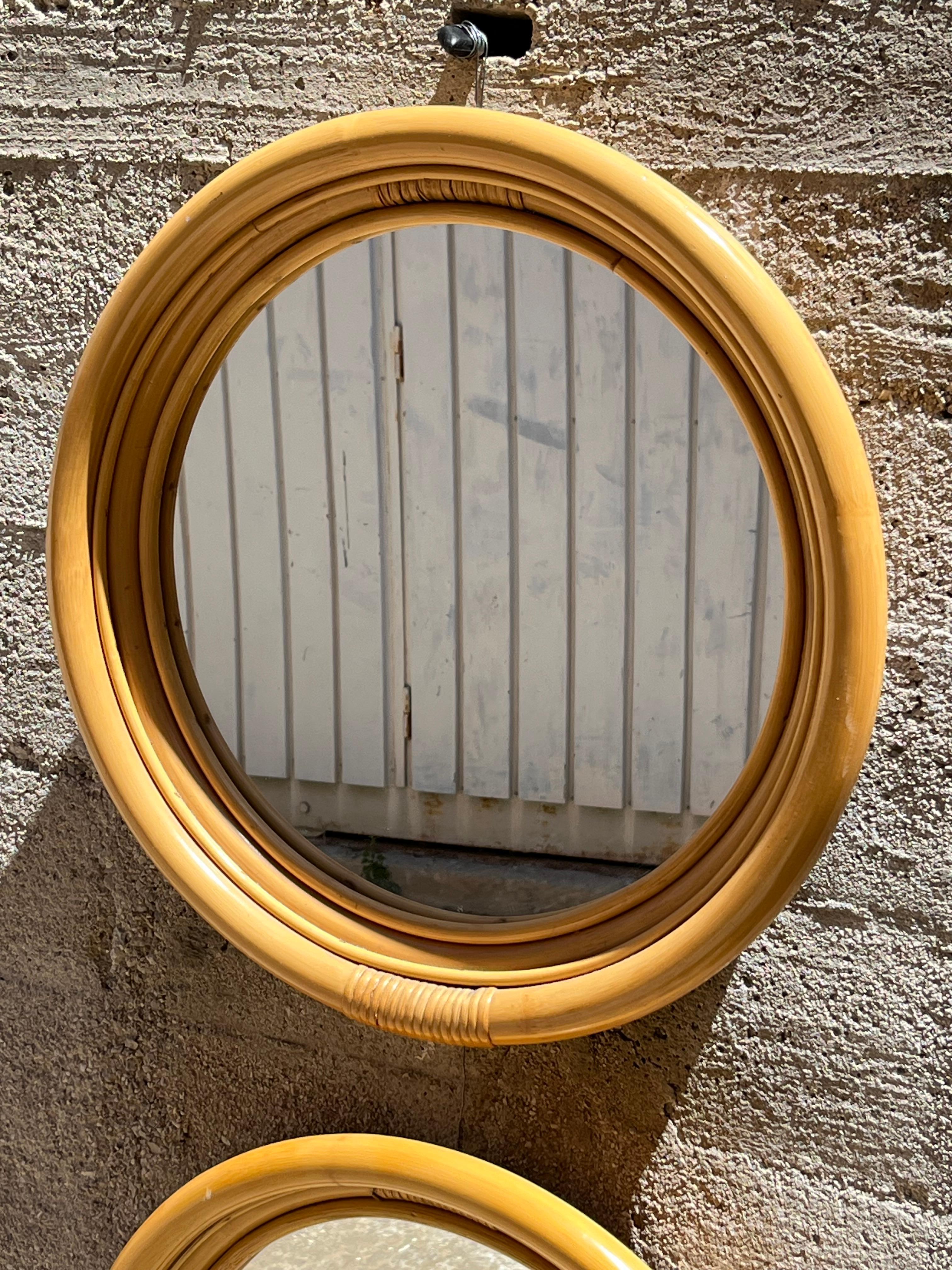 Ensemble de 2 miroirs muraux en bambou de la Côte d'Azur, France, années 1960 en vente 3