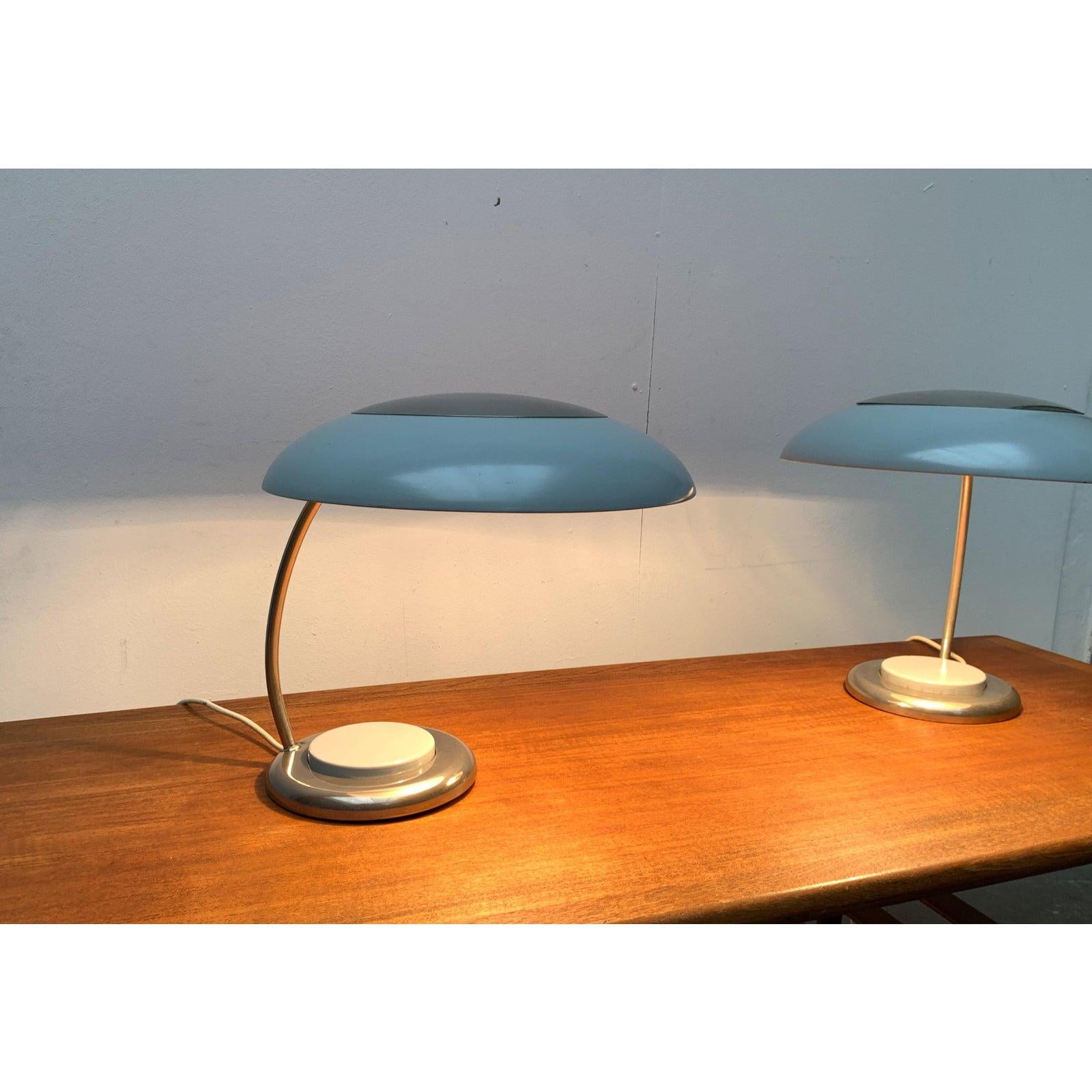 Set di 2 lampade da tavolo della DDR di metà secolo di VEB Leuchtenbau, Lengefeld, anni '60 In condizioni ottime in vendita a Hamburg, DE