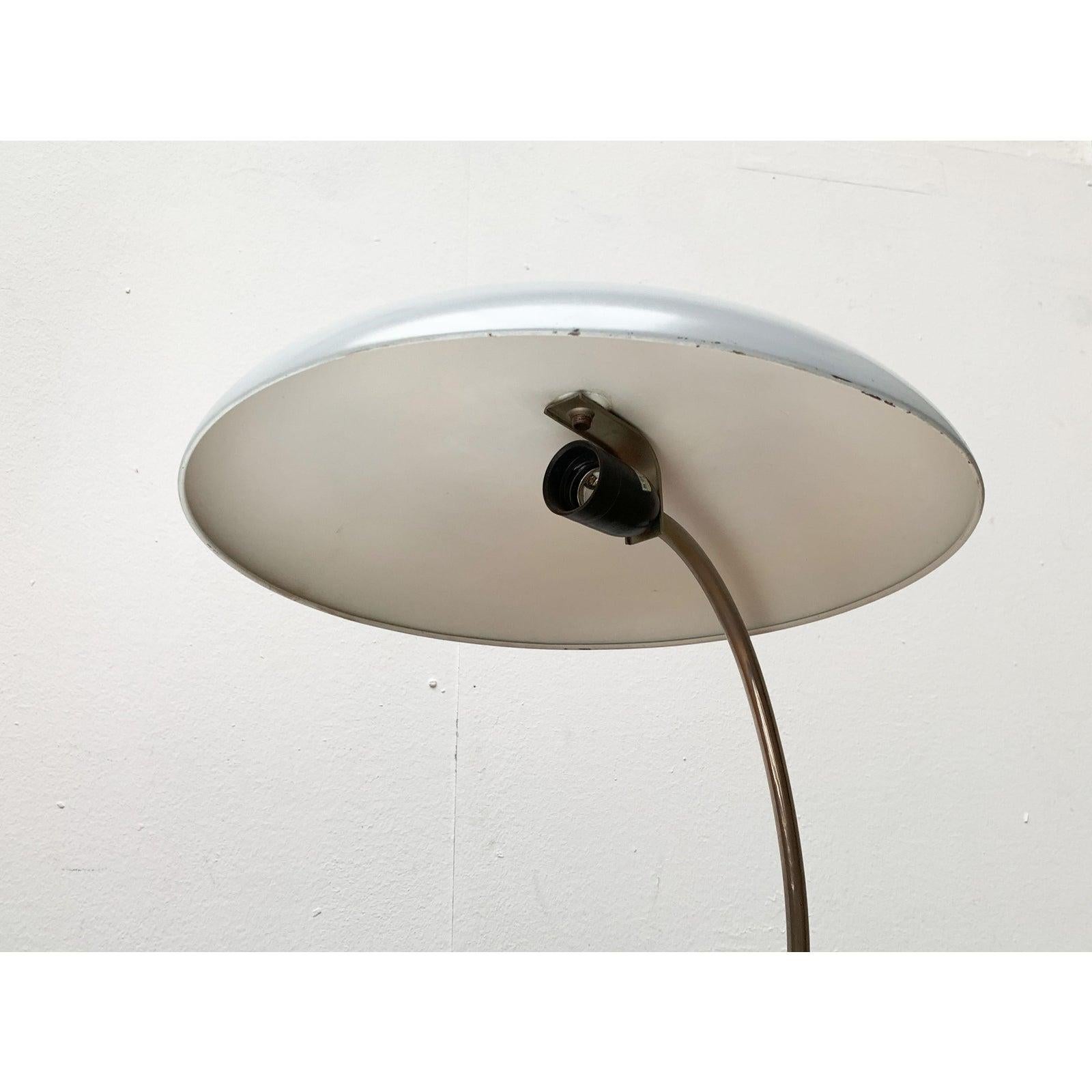 Metallo Set di 2 lampade da tavolo della DDR di metà secolo di VEB Leuchtenbau, Lengefeld, anni '60 in vendita