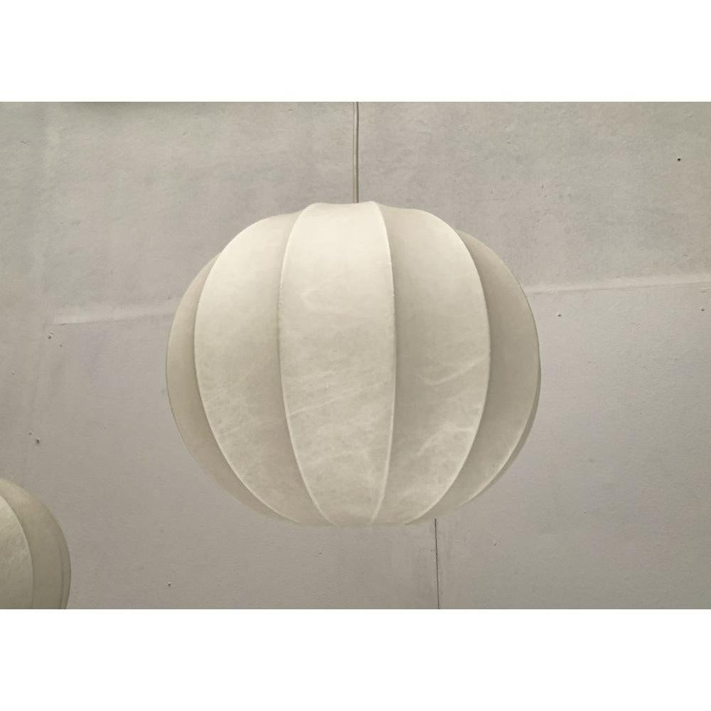 Ensemble de 2 lampes pendantes cocon allemandes du milieu du siècle par Friedel Wauer, années 1960 en vente 2
