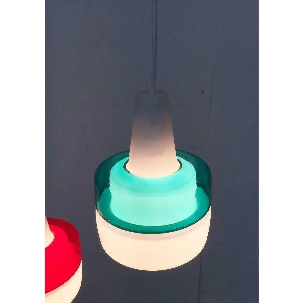 Metallo Set di 2 lampade a sospensione in vetro tedesco di metà secolo di Peill & Putzler, anni '70 in vendita