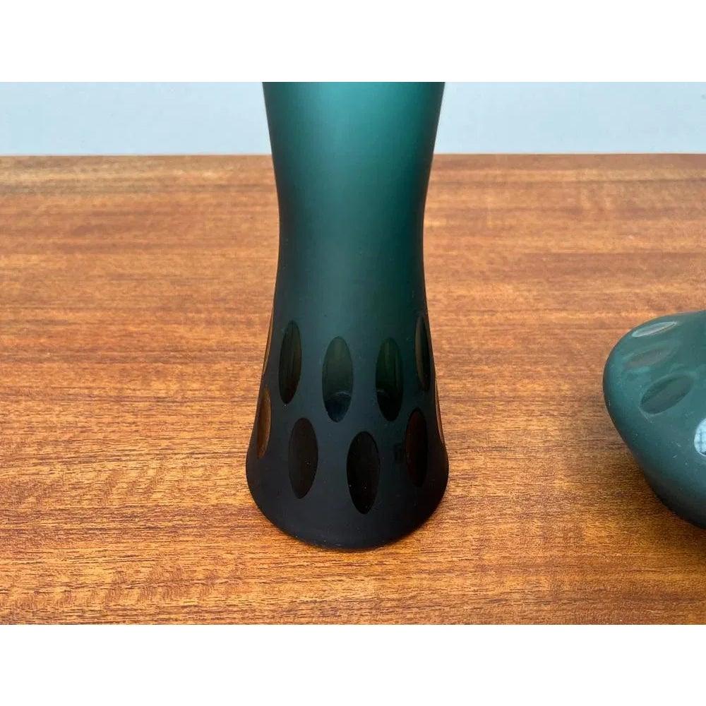 Vasi in vetro tedesco di metà secolo di Karl Friedrich Glas, anni '60, set di 2, in ottime condizioni. Progettato dal 1960 al 1969 prove ufficiali di autenticità come cataloghi d'epoca, registri di stilisti o altre fonti