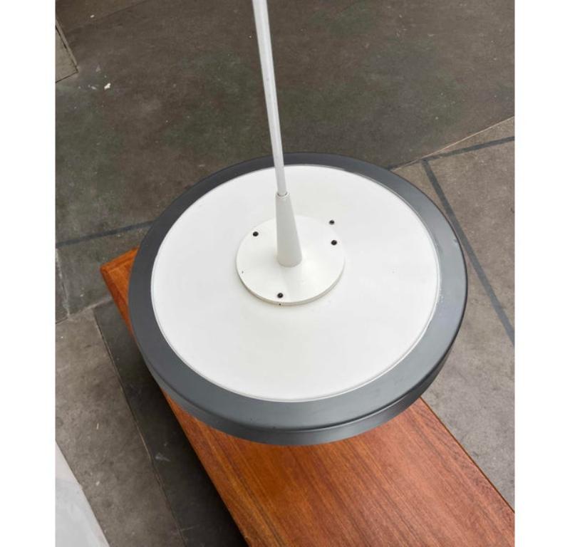 Set di 2 lampade minimaliste tedesche di metà secolo Model A 205 Ufo, anni '60 in vendita 1