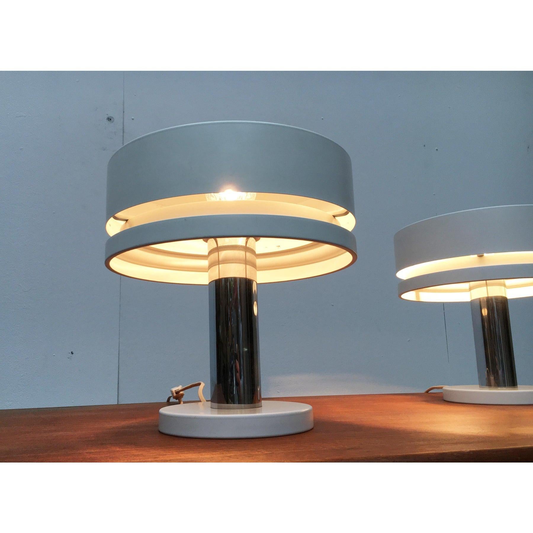 2er-Set Deutsche Space Age Minimalistische Tischlampe, 1960er Jahre, Mitte des Jahrhunderts (Moderne der Mitte des Jahrhunderts) im Angebot