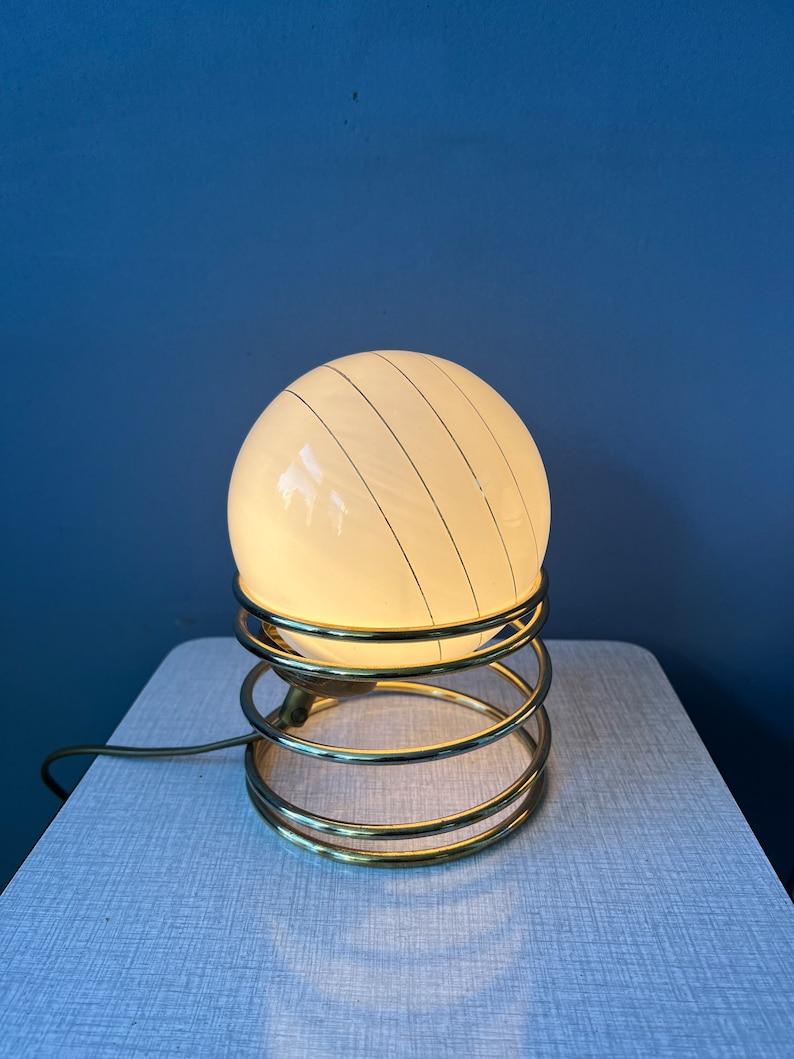 Set of 2 Mid Century Hollywood Regency with Opaline Glass Eyeball Table Lamps  In Good Condition For Sale In ROTTERDAM, ZH