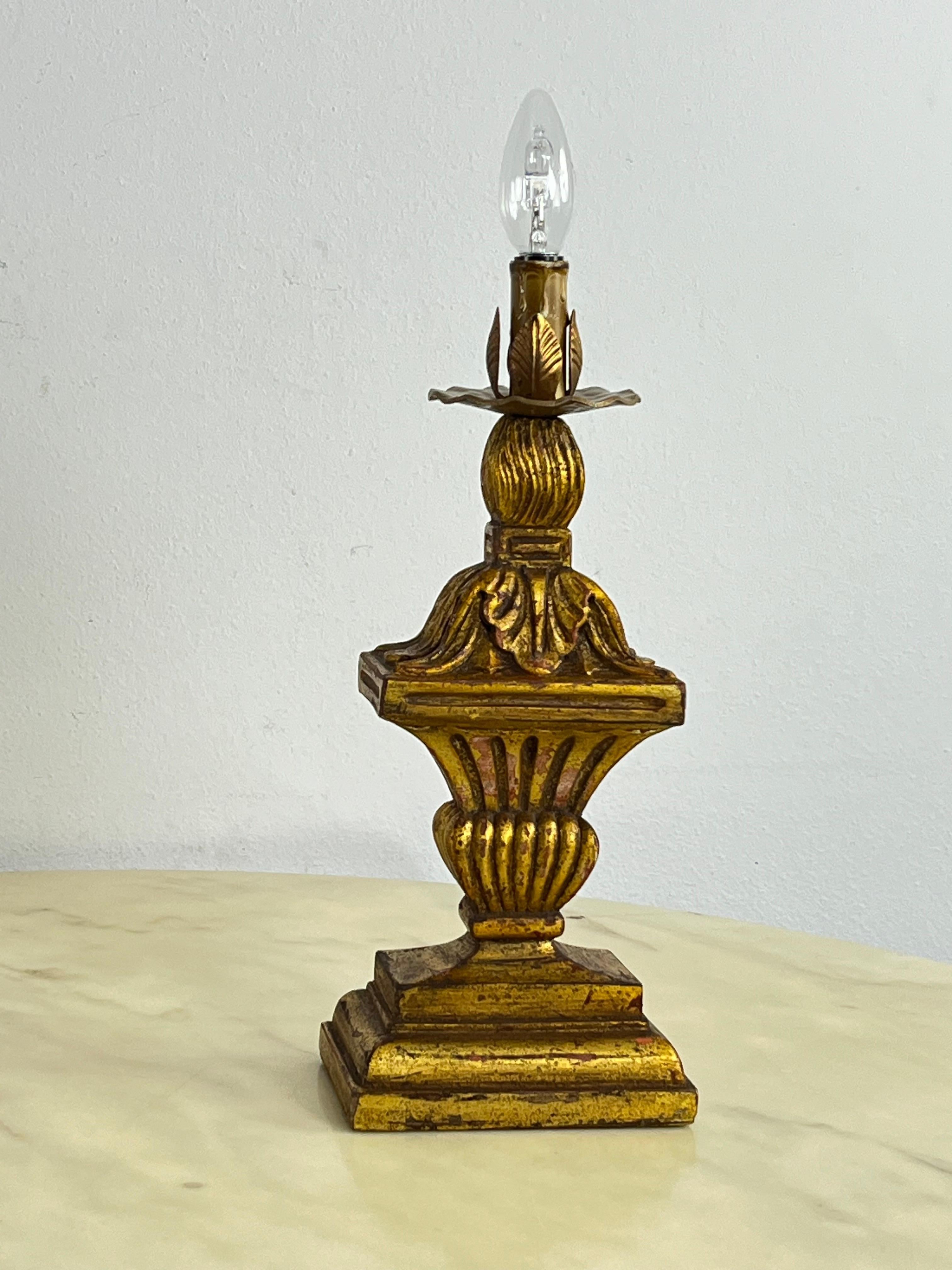 Metà XX secolo Set di 2 lampade da tavolo italiane del 1950 di metà secolo in vendita