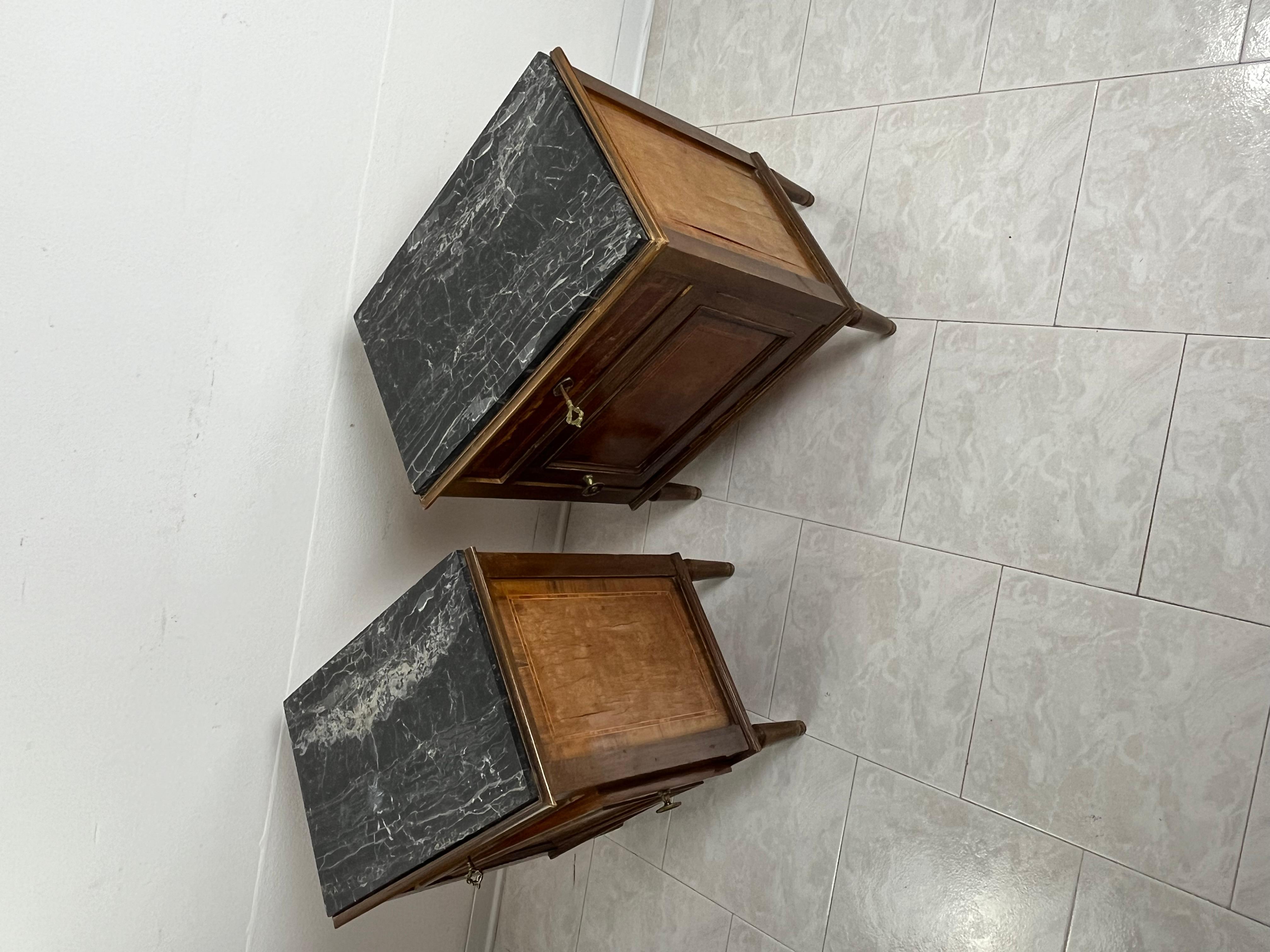 Brass Set of 2 Mid-Century Italian Bedside Tables in Wood and Fine Marble Top 1960s For Sale