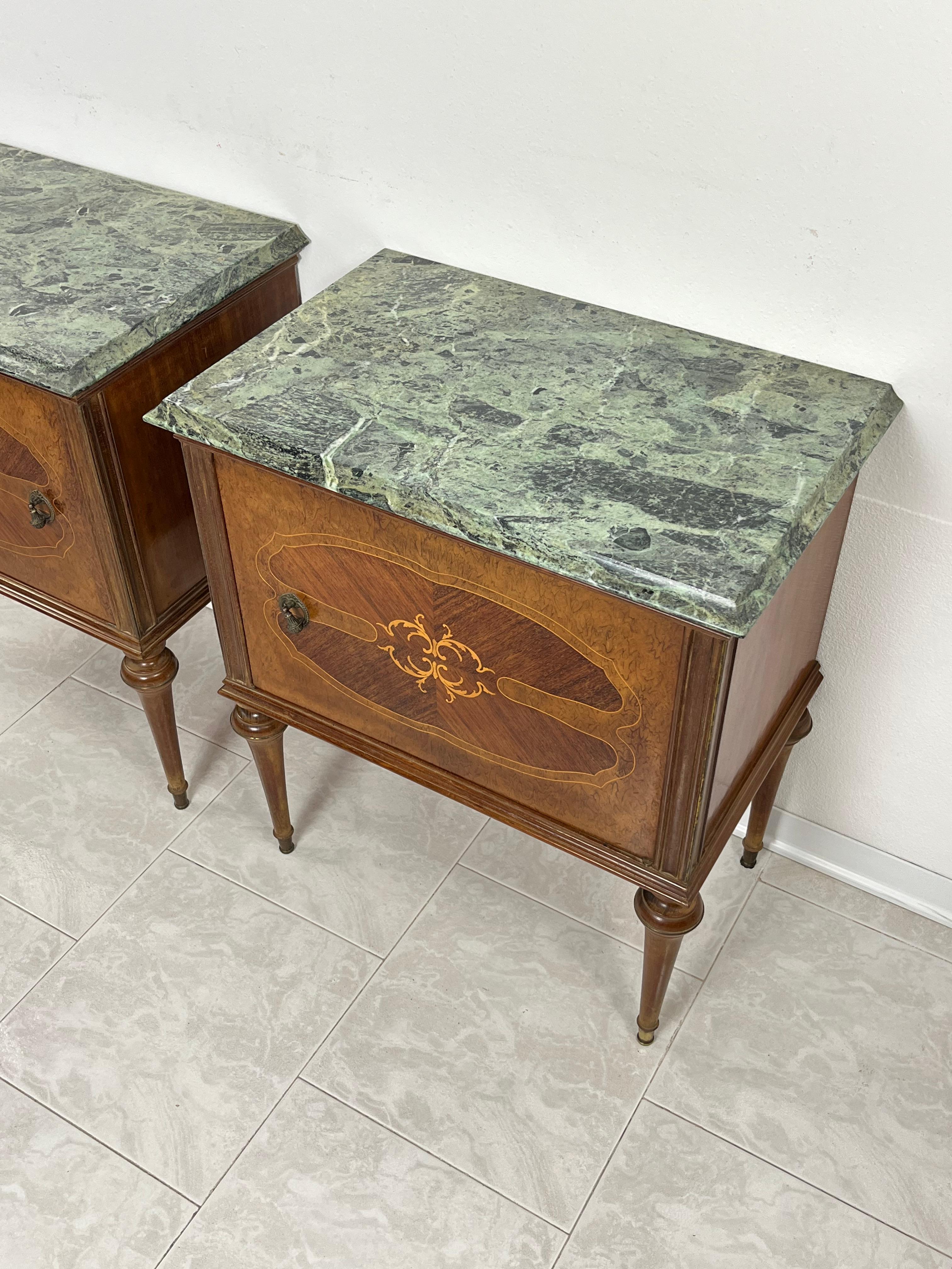 Set of 2 Mid-Century Italian Bedside Tables in wood and fine marble top 1960s For Sale 2