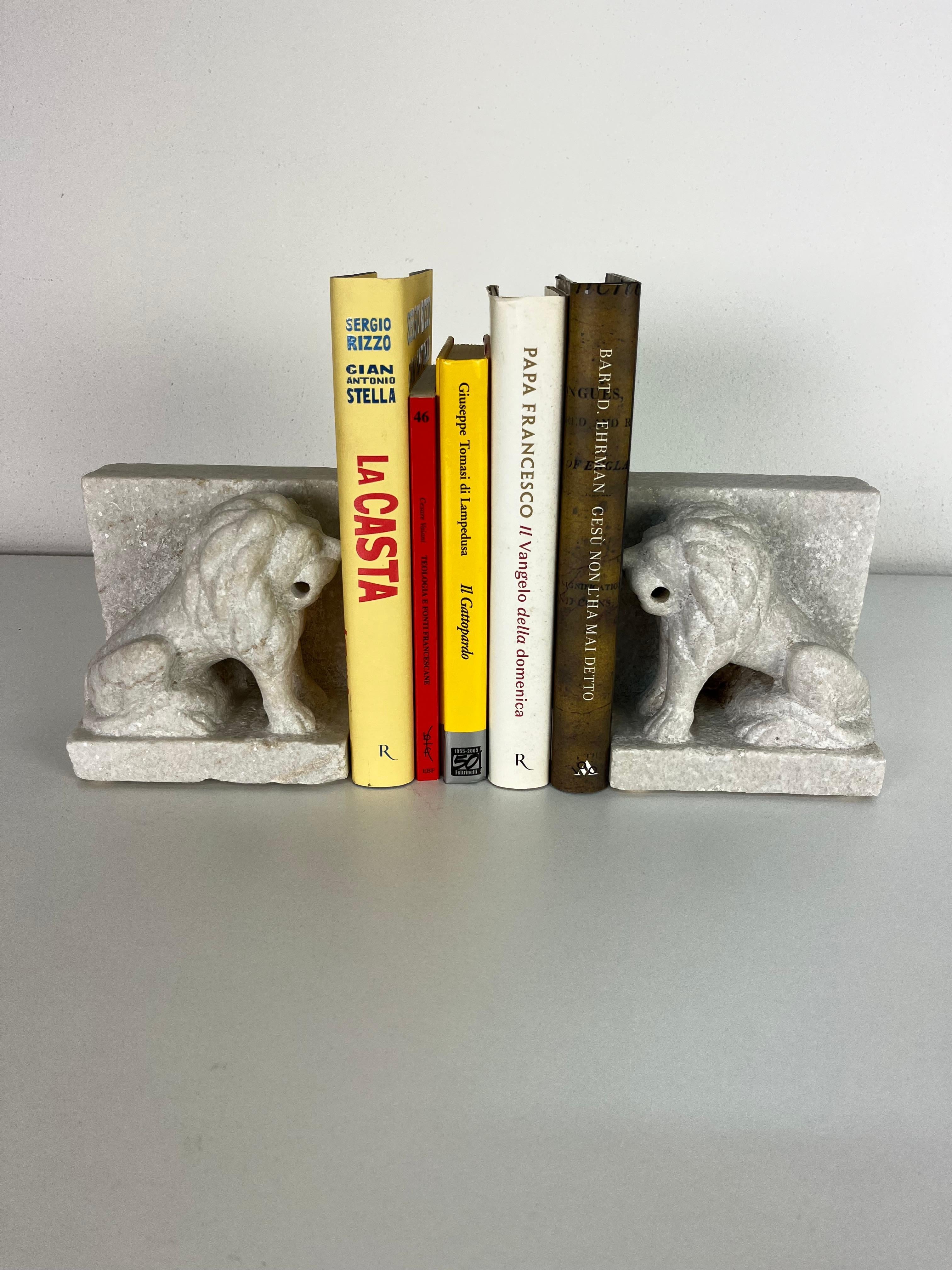 Mid-20th Century Set of 2 mid-century Italian marble Bookends, lions, 1950s For Sale