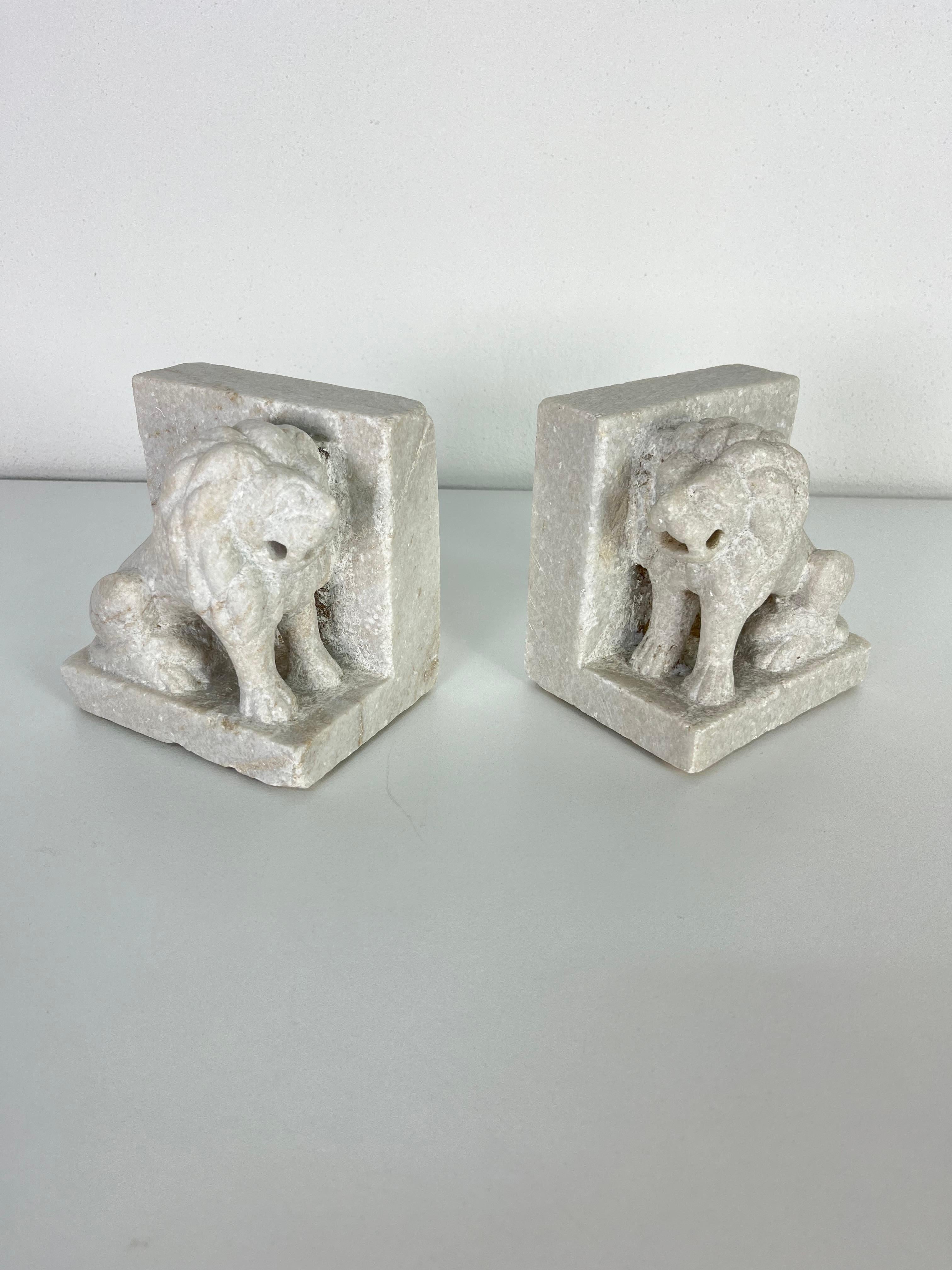 Set of 2 mid-century Italian marble Bookends, lions, 1950s For Sale 4