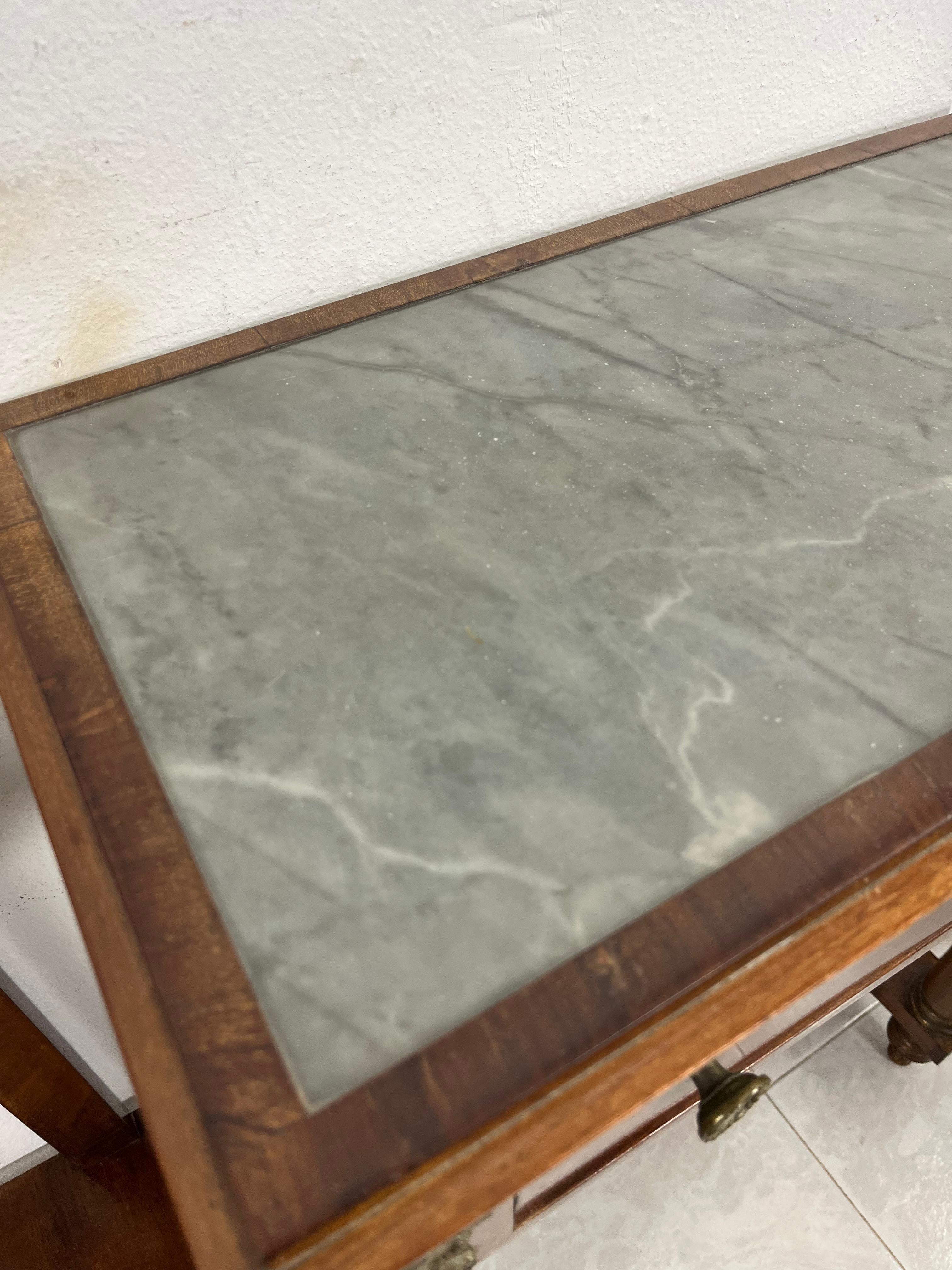 Set of 2 Mid-Century Italian Marble Top Nightstands, 1940s For Sale 10