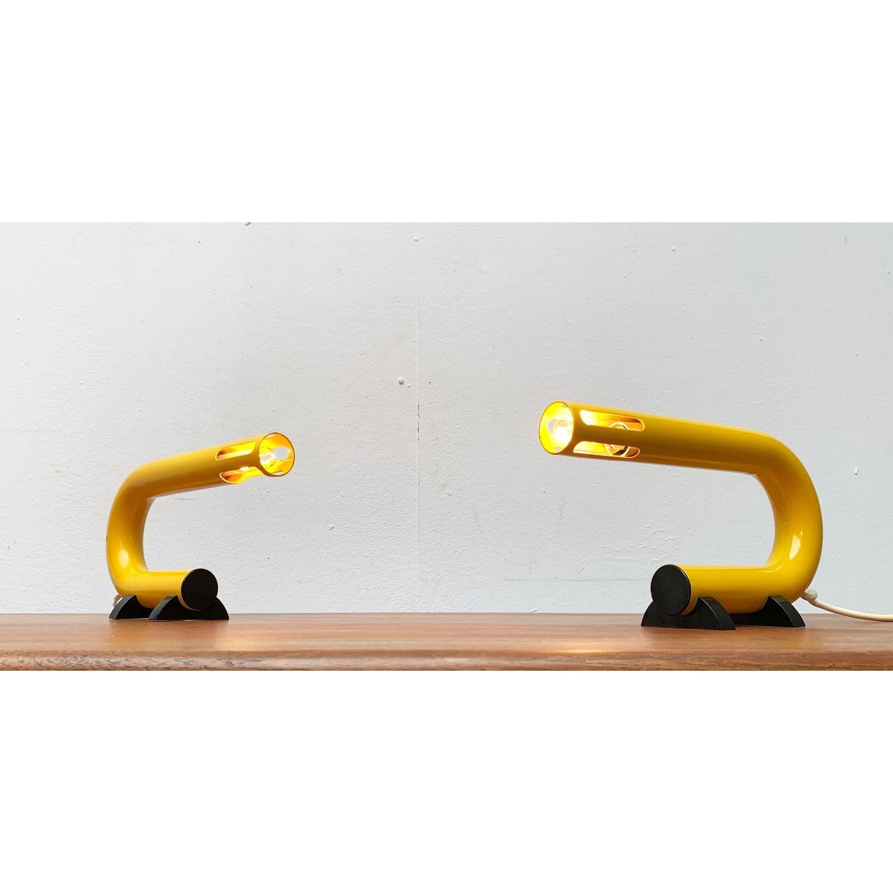Rare Space Age table lights from the Italian manufacturer Luci from the 1970s.

A luminaire design with a clear object character. These small table lights not only deliver functional light. With their striking shape and color, they are also striking