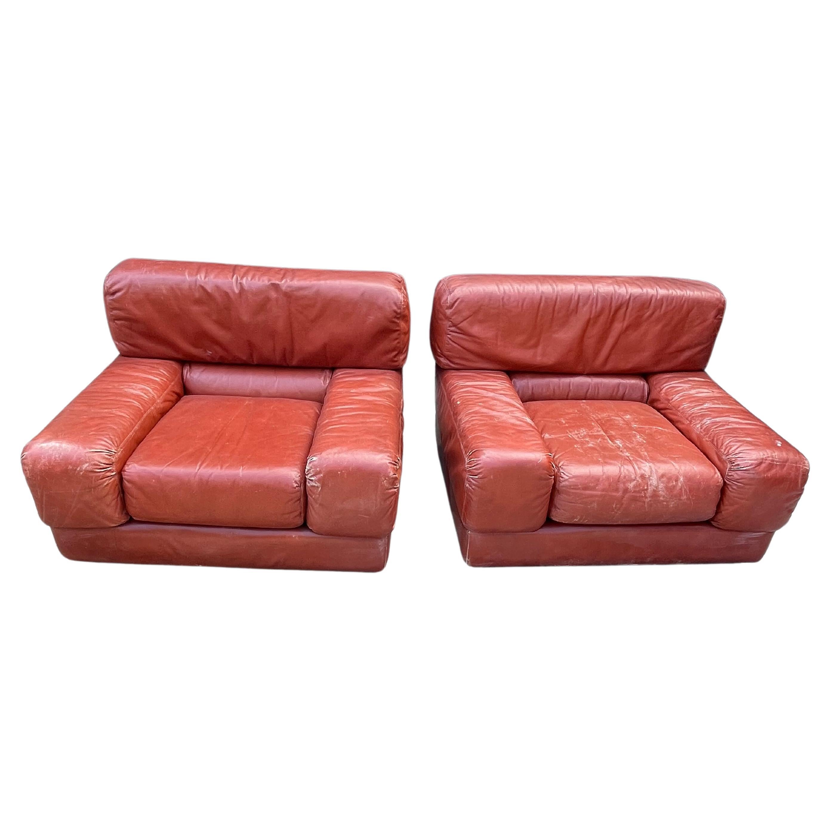Set of 2 Mid-Century Leather armchairs Dall'Oca italian design 1970s For Sale