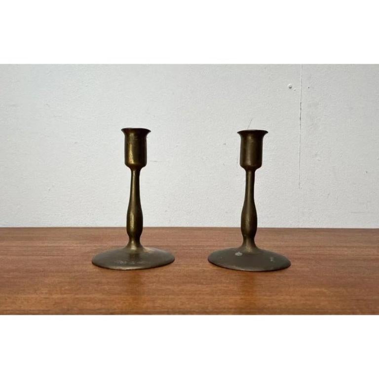 Portacandele in metallo di metà secolo, anni '60, set di 2, in ottime condizioni. Progettato dal 1960 al 1969.

Informazioni aggiuntive:
Materiali: Metallo
Colore: marrone
Stili: Medioevo Moderno
Tipo di articolo: Vintage, Antico o