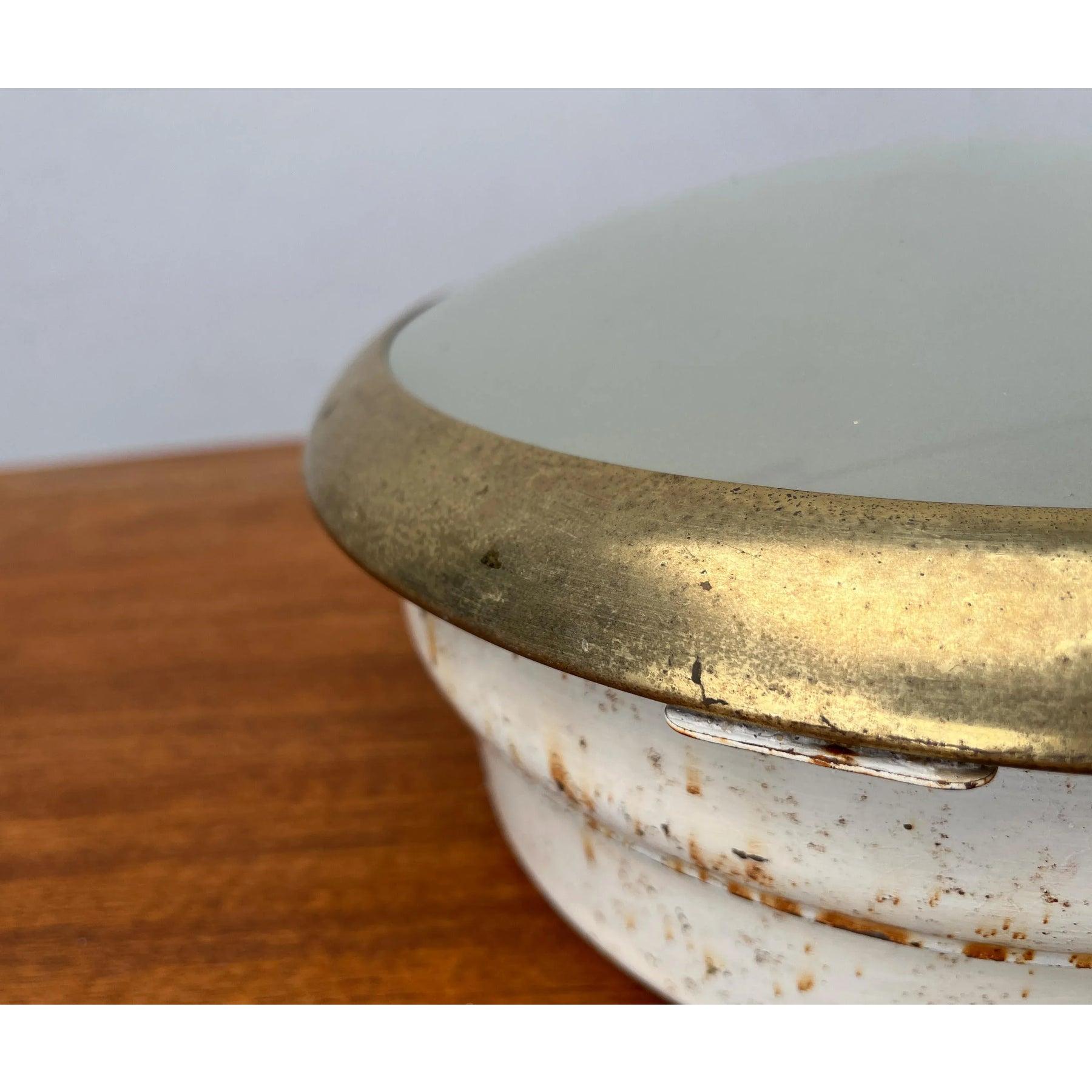 Set di 2 lampade da soffitto minimaliste di metà secolo in ottone e vetro, anni '50 In condizioni ottime in vendita a Hamburg, DE