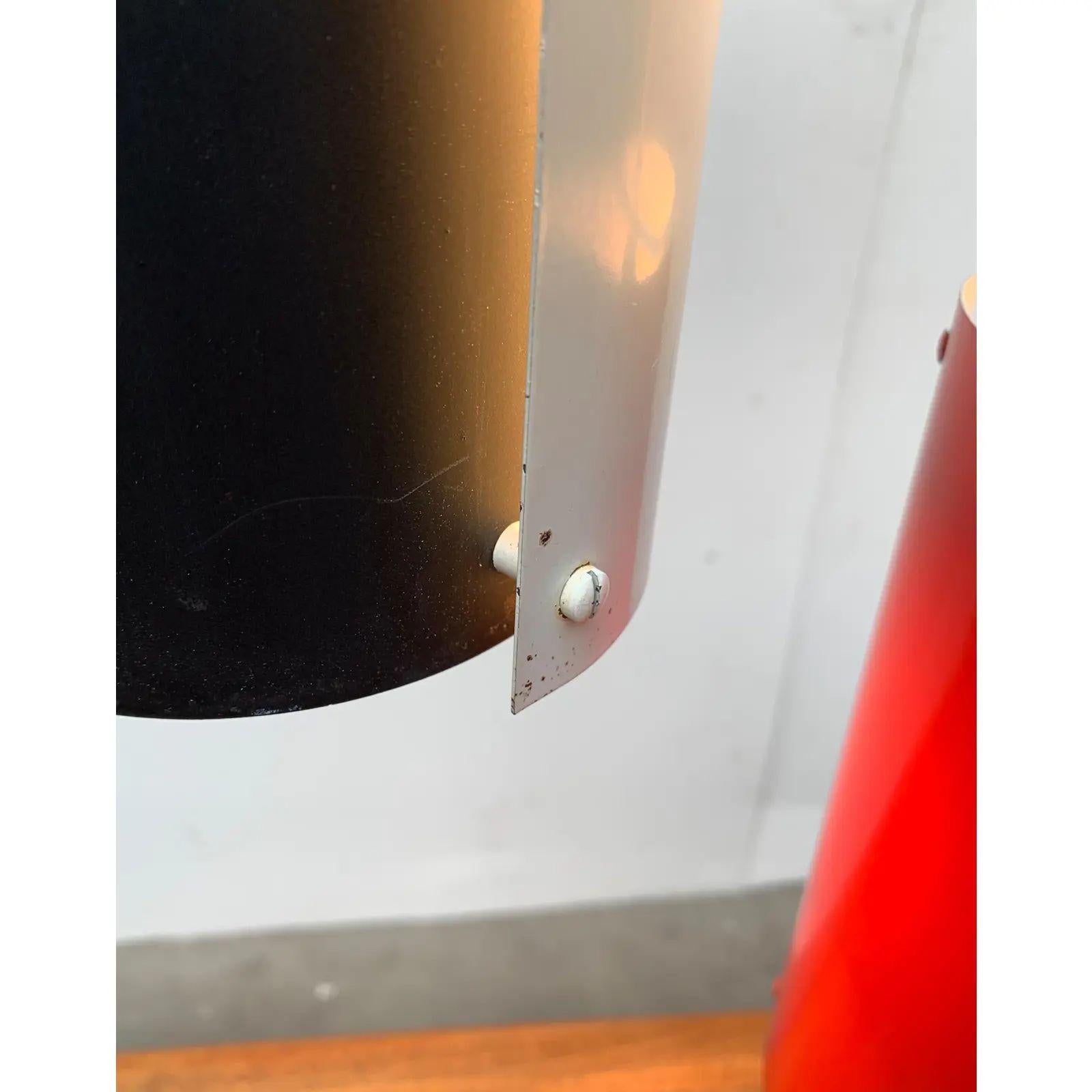 Set di 2 lampade a sospensione in metallo minimaliste di metà secolo, anni '60 in vendita 2