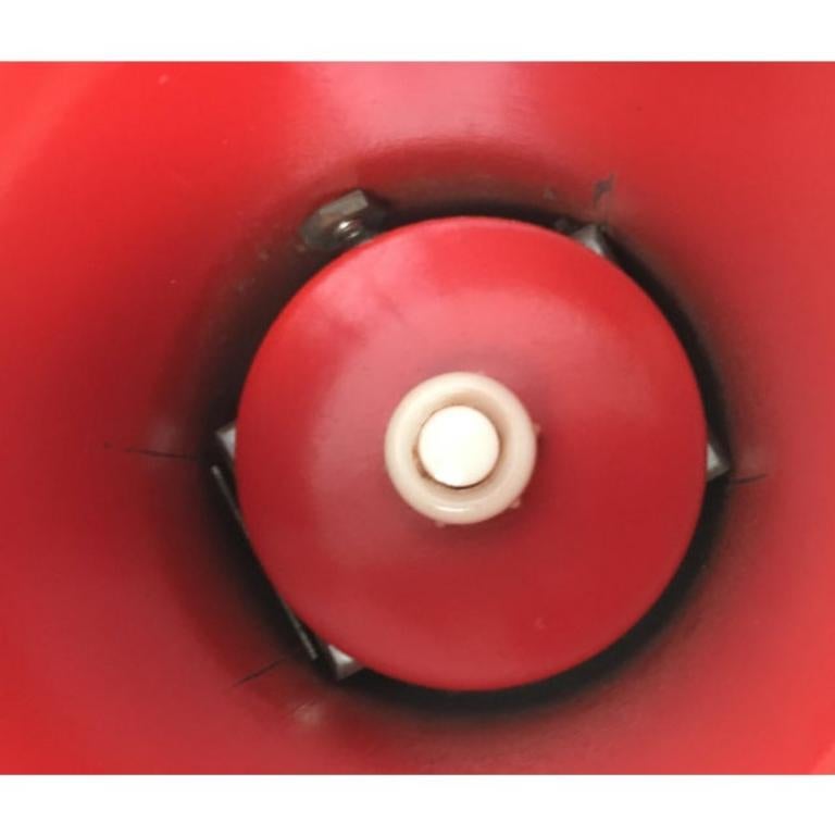 Juego de 2 apliques minimalistas rojos de mediados de siglo, años 60 en venta 4