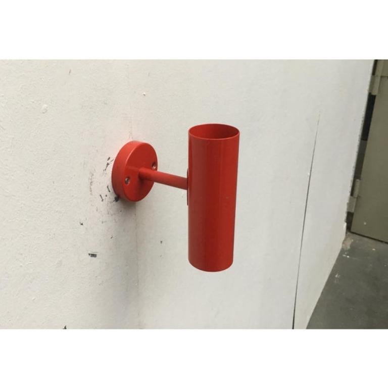 Juego de 2 apliques minimalistas rojos de mediados de siglo, años 60 siglo XX en venta