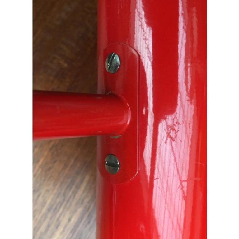 Juego de 2 apliques minimalistas rojos de mediados de siglo, años 60 en venta 3