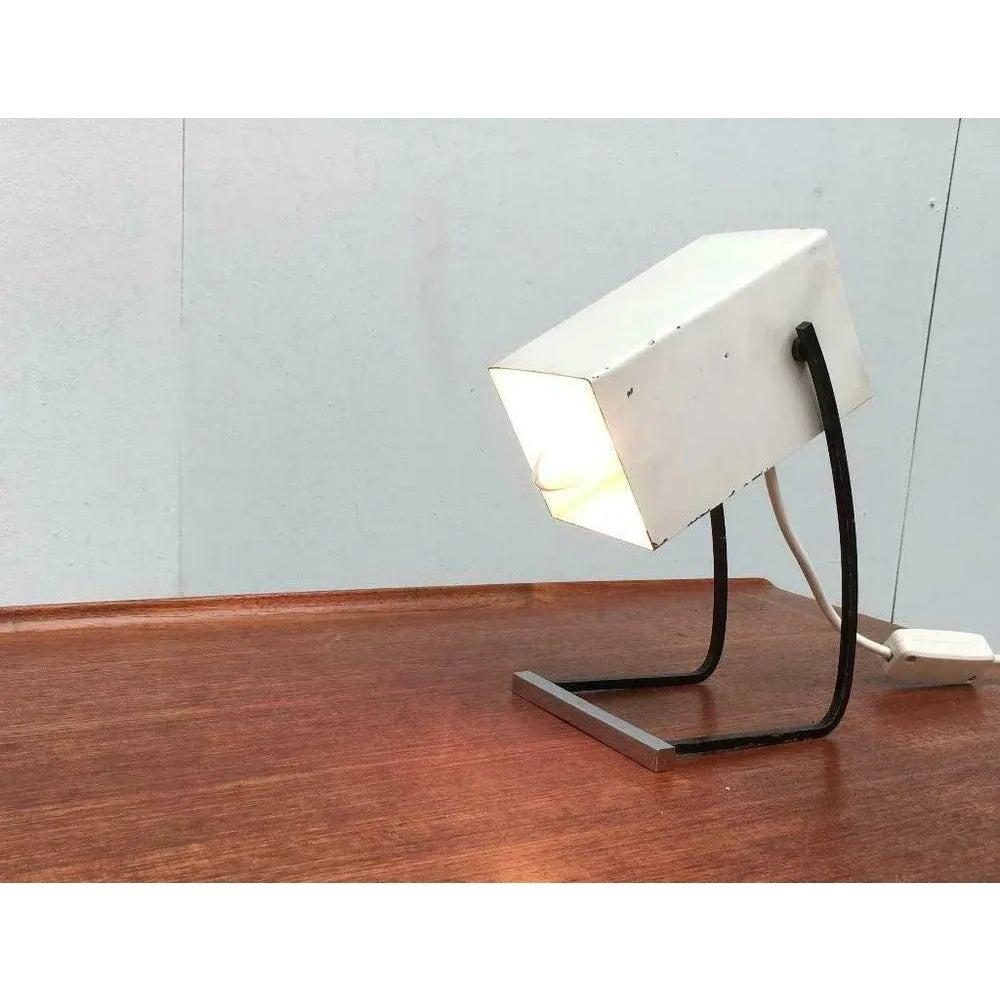 Mid-Century moderno Set di 2 lampade da tavolo minimaliste di metà secolo, anni '60 in vendita