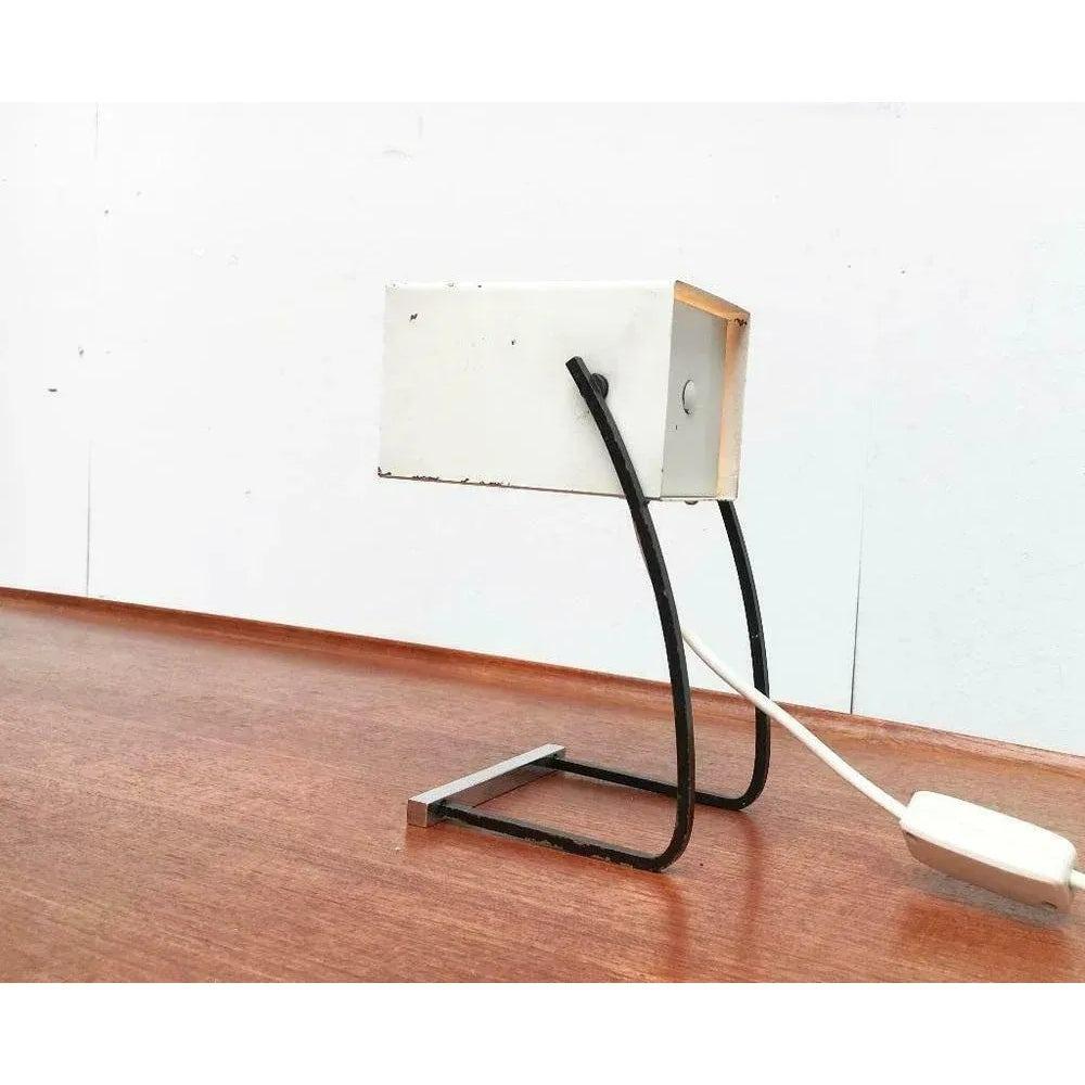 Metallo Set di 2 lampade da tavolo minimaliste di metà secolo, anni '60 in vendita