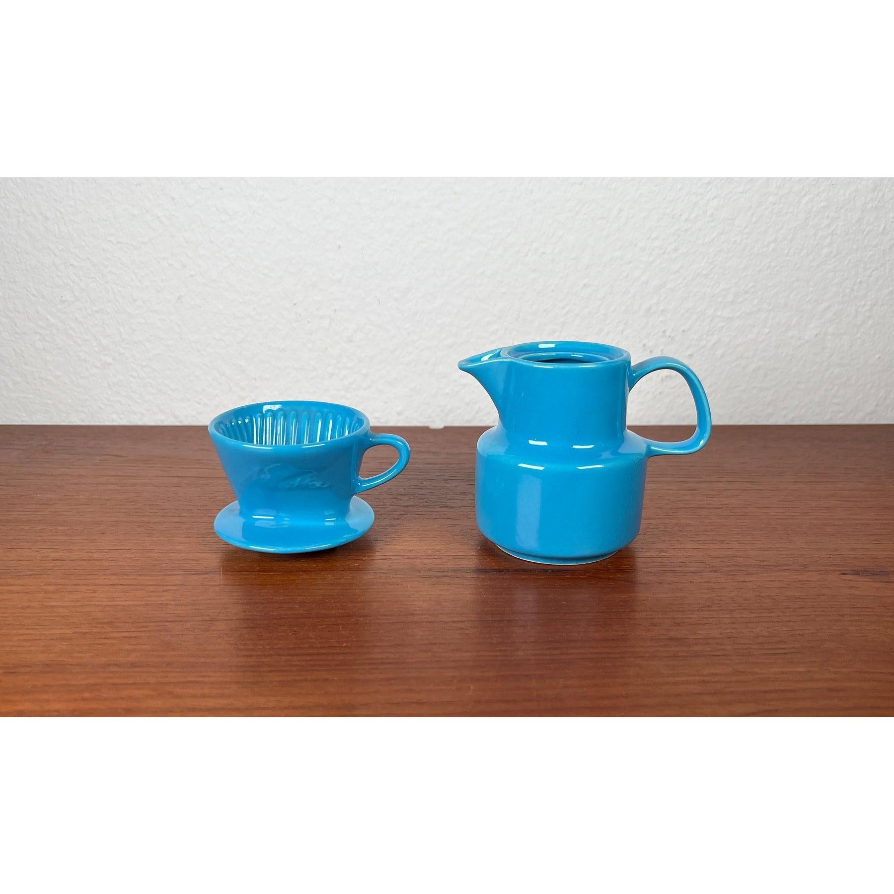 Set di 2 filtri per caffè e caffettiere in ceramica a forma di marionetta, anni '60 in vendita 3