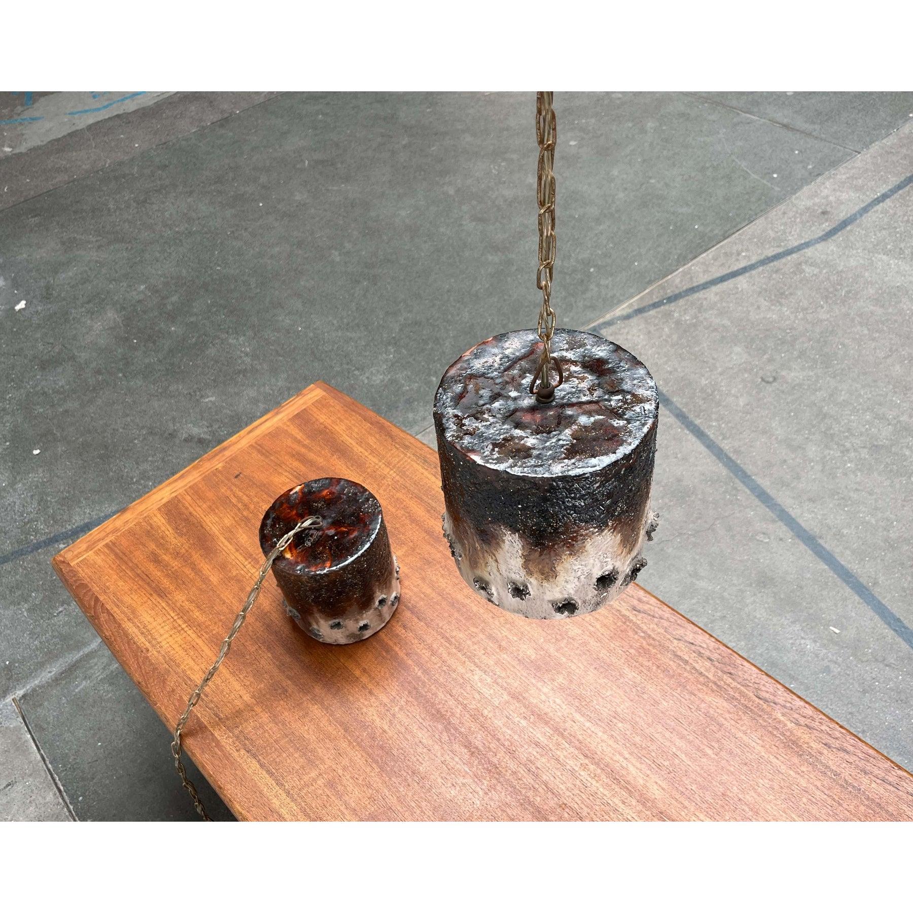 Set of 2 Mid-Century Modern Danish Brutalist Studio Pottery Pendant Lamps, 1960s In Good Condition For Sale In Hamburg, DE