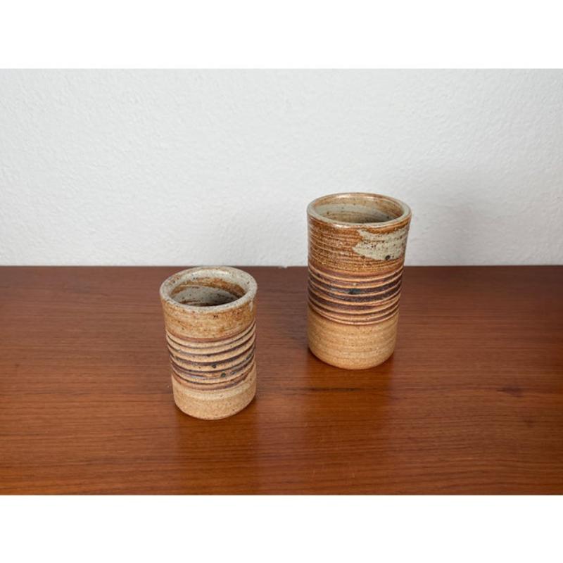 2 Vasen aus dänischer Studio Pottery der Jahrhundertmitte von Tue Poulsen, 1960er Jahre (Dänisch) im Angebot