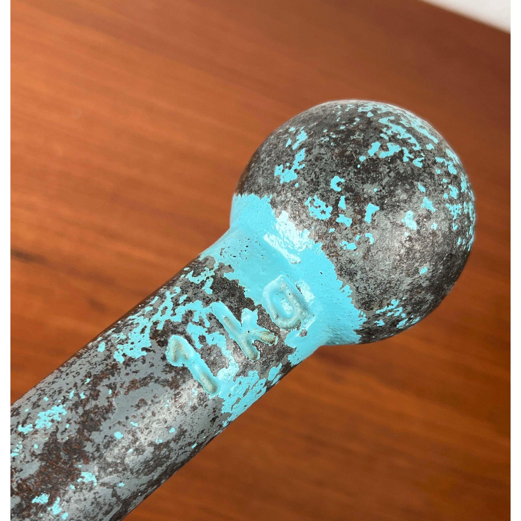 Set of 2 Mid-Century Modern Dumbbells, 1960s For Sale 3