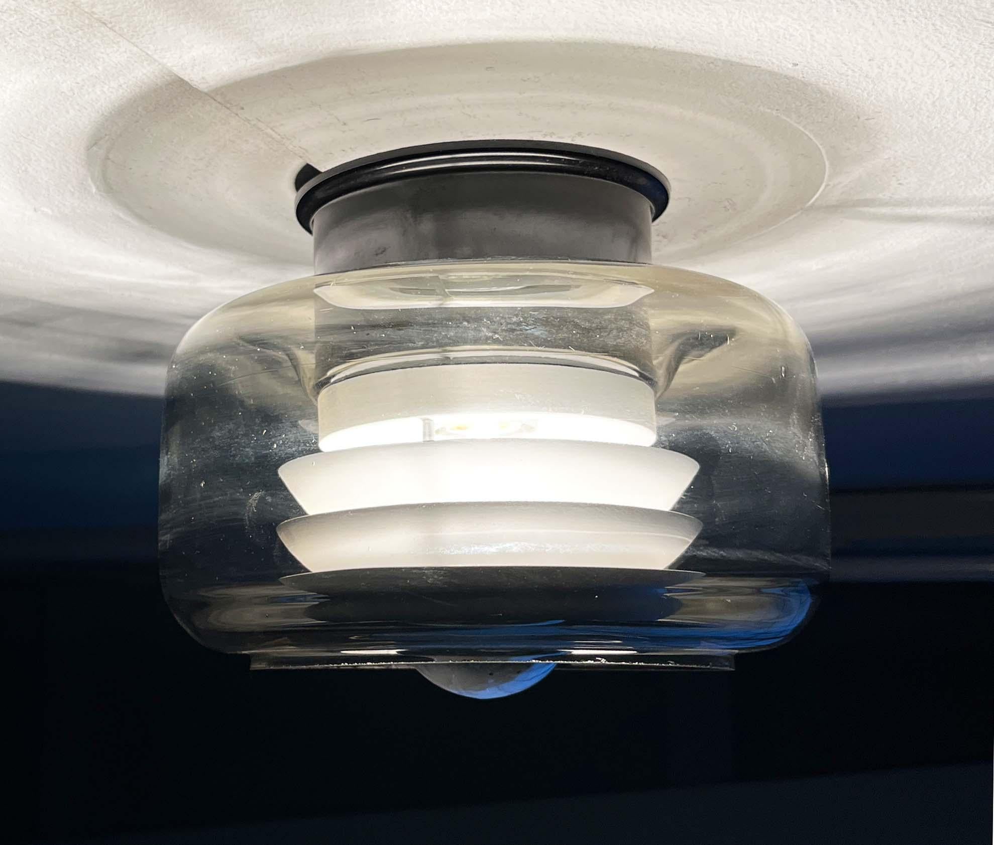 Juego de 2 Flus de metal laminar y cristal ahumado de la Edad Espacial Alemana Moderna de Mediados de Siglo siglo XX en venta