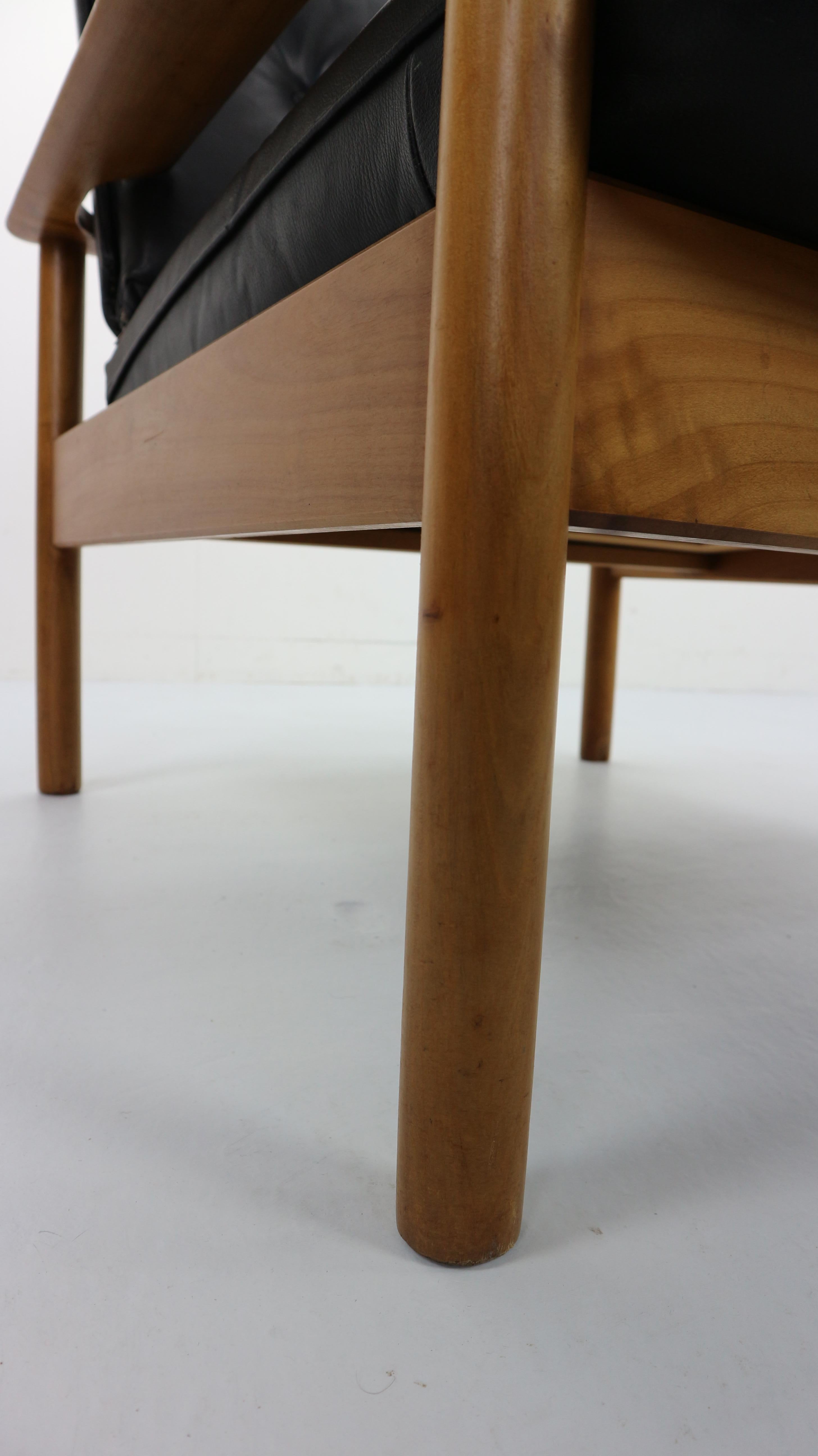 Set of 2 Mid-Century Modern Leather Lounge Chairs, Scandinavian Design 1960s 9