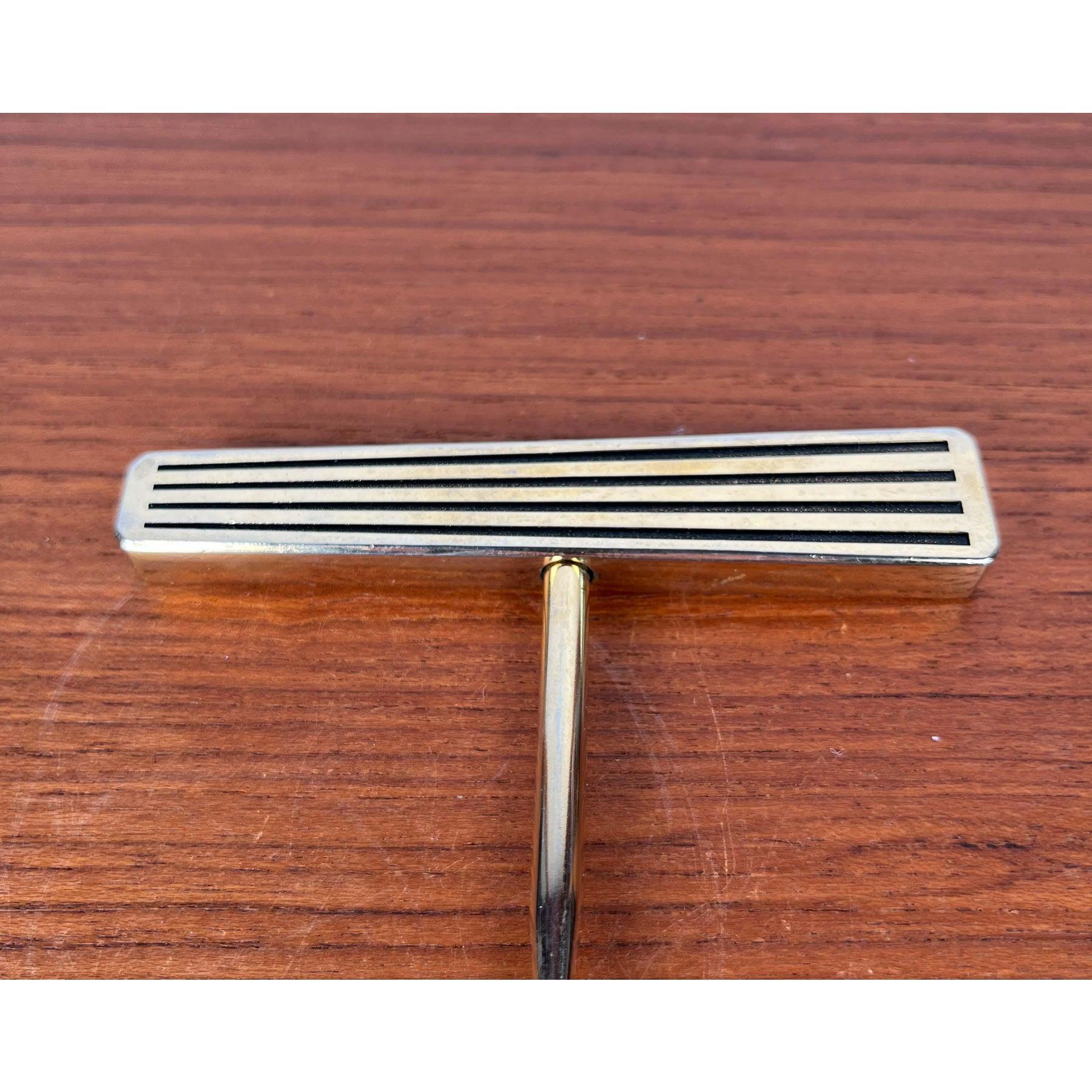 2er-Set Korkenzieher und Flaschenöffner aus Metall aus der Mitte des Jahrhunderts, 1960er Jahre im Angebot 2