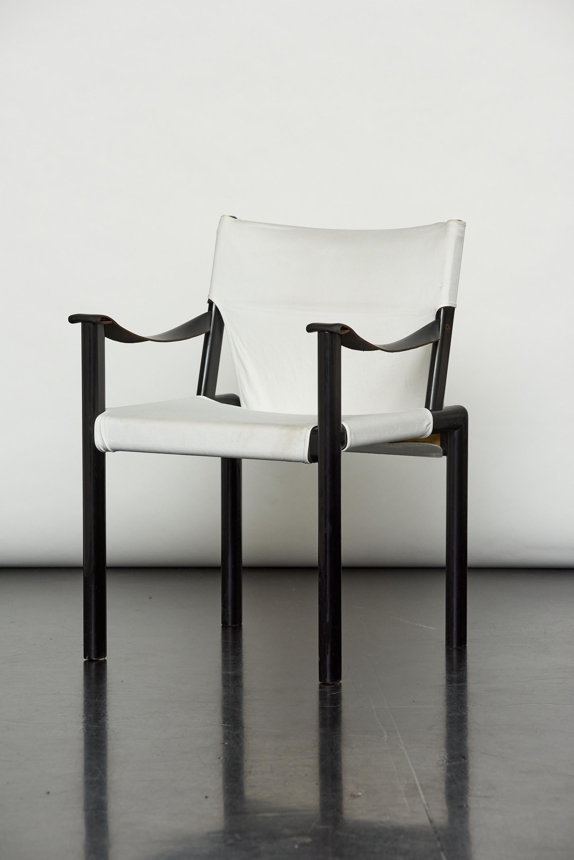 Set of 2 model 102, Pinta chairs designed by Piero de Martini for Cassina 1975
Black lacquered, rounded wood structure with canvas and leather straps.
Very good condition!
Price is per set of 2.