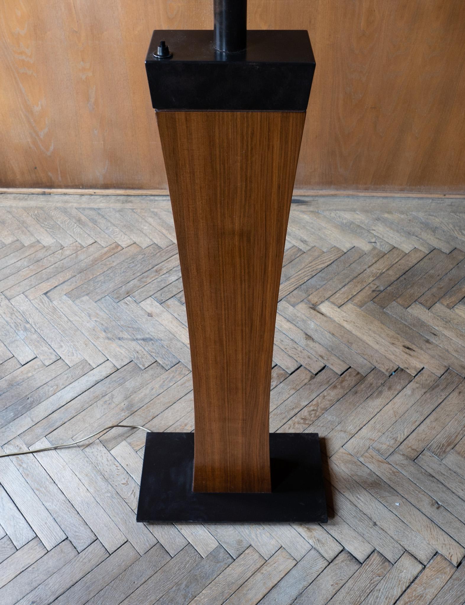 Set of 2 Mid-Century Modern Wooden Italian Floor Lamps, Italy, 1970s For Sale 12