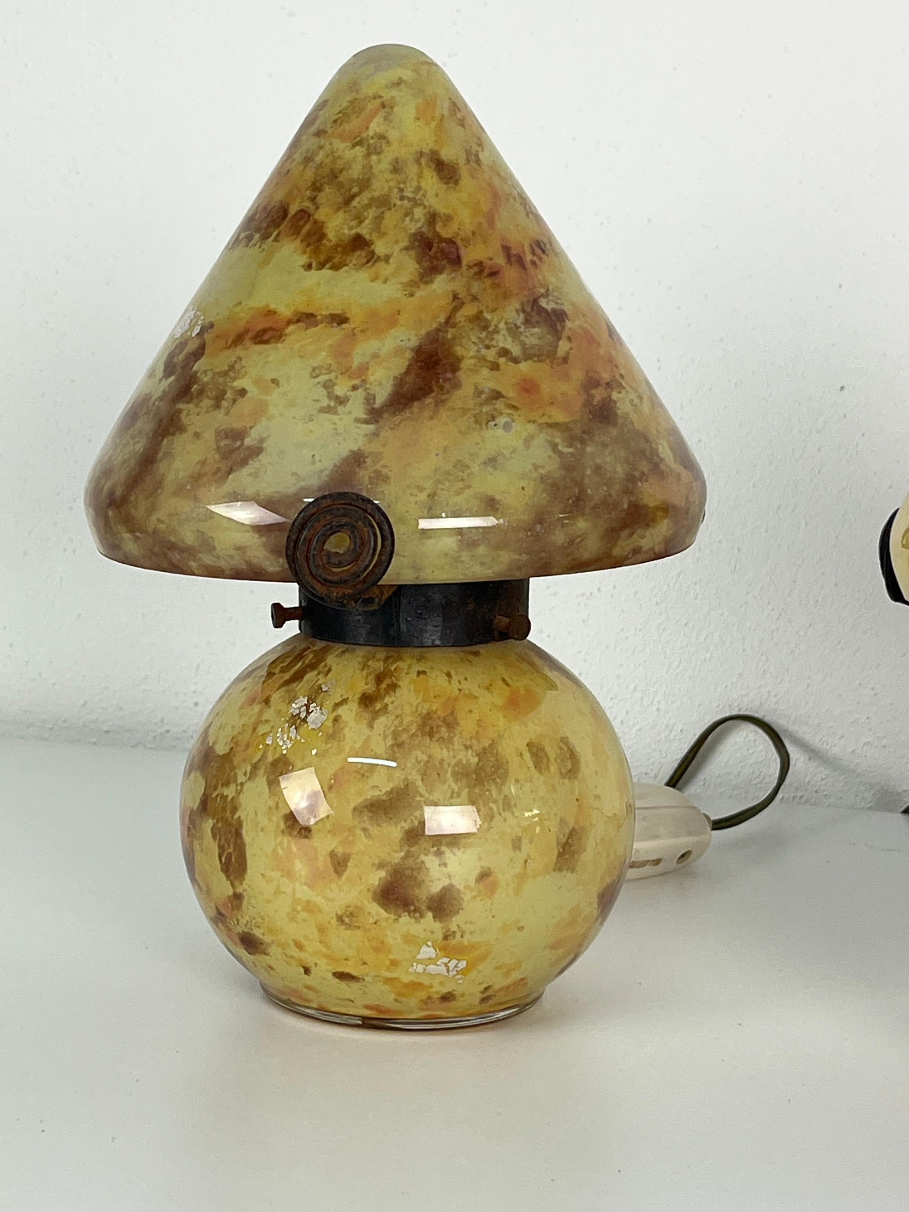 Italian Set of 2 Mid-Century Murano Glass Bedside Lamps, 1950s For Sale