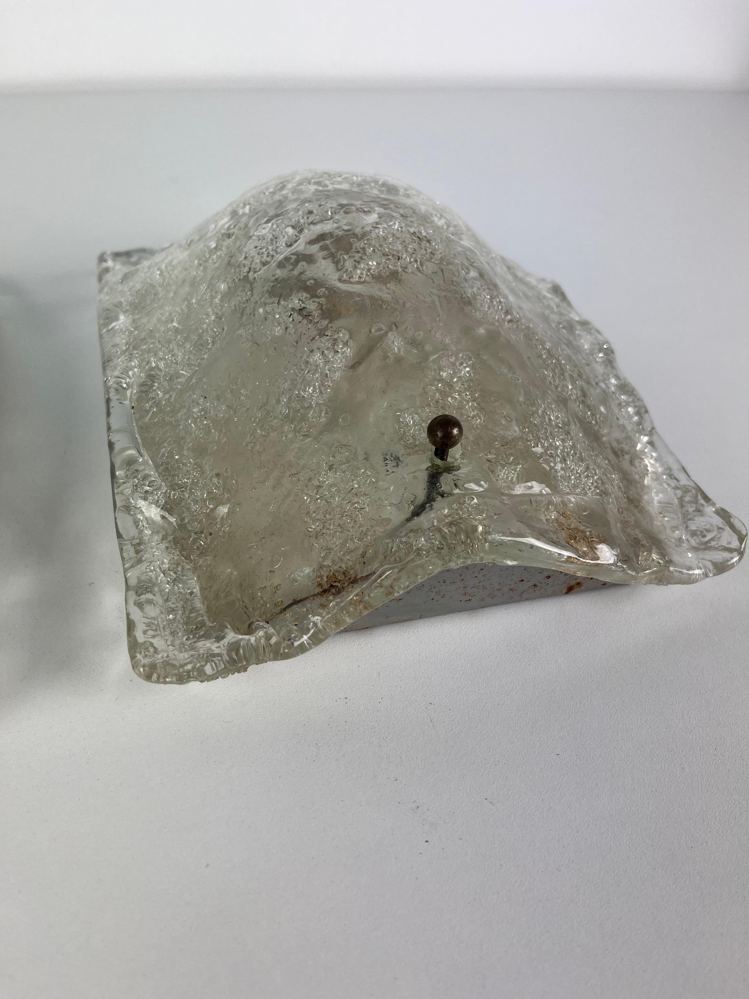 Juego de 2 lámparas de pared de cristal de Murano de mediados de siglo de Carlo Nason para Mazzega, años 60 en venta 3