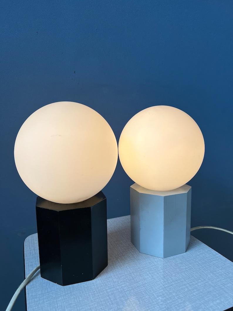 Set of 2 Mid Century Opaline Glass Table Lamp or Bedside Lamp, 1970s In Good Condition For Sale In ROTTERDAM, ZH