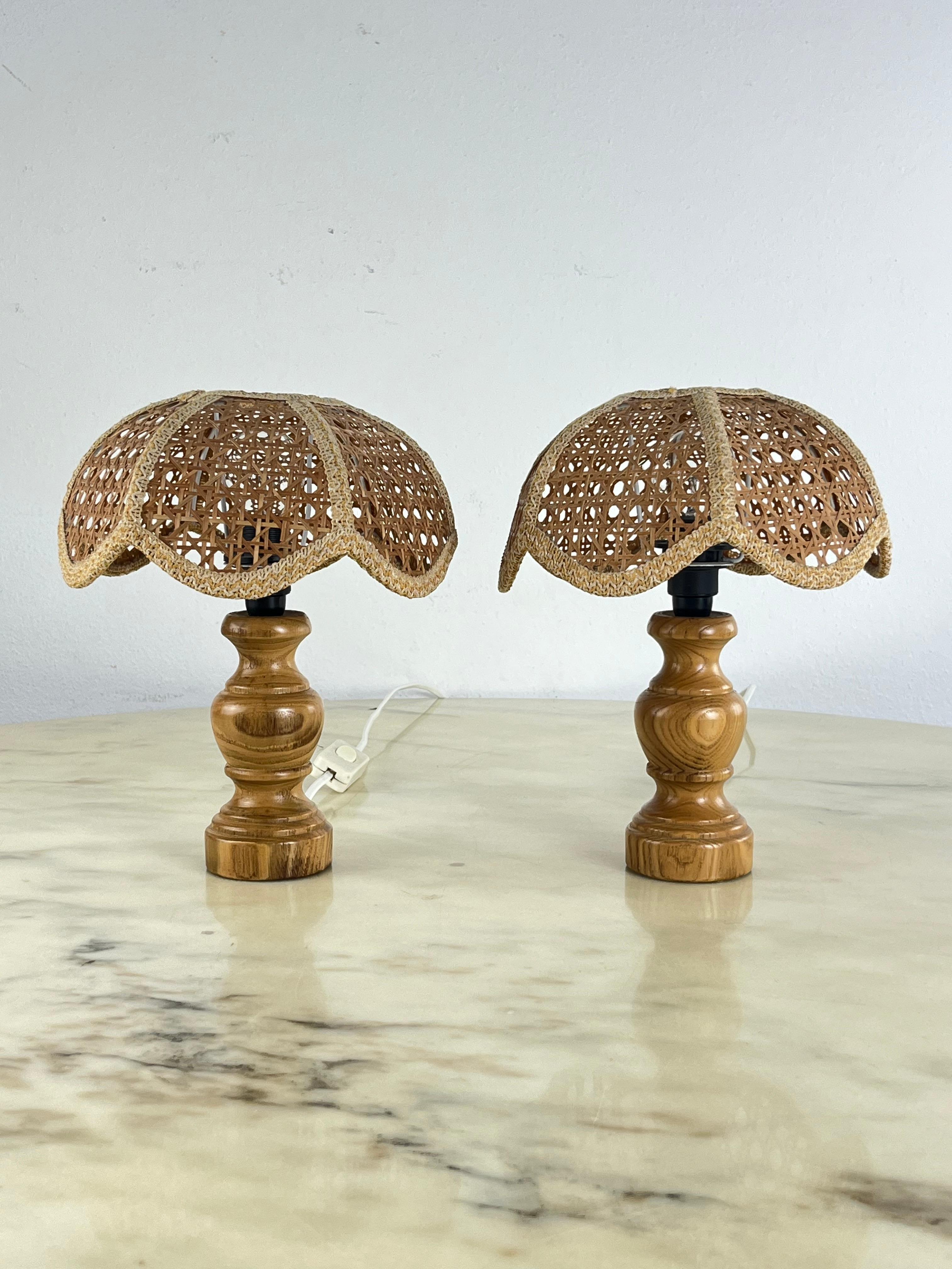 Italian Pair of Mid-Century French Riviera Table Lamps in wicker and rattan 1960s For Sale