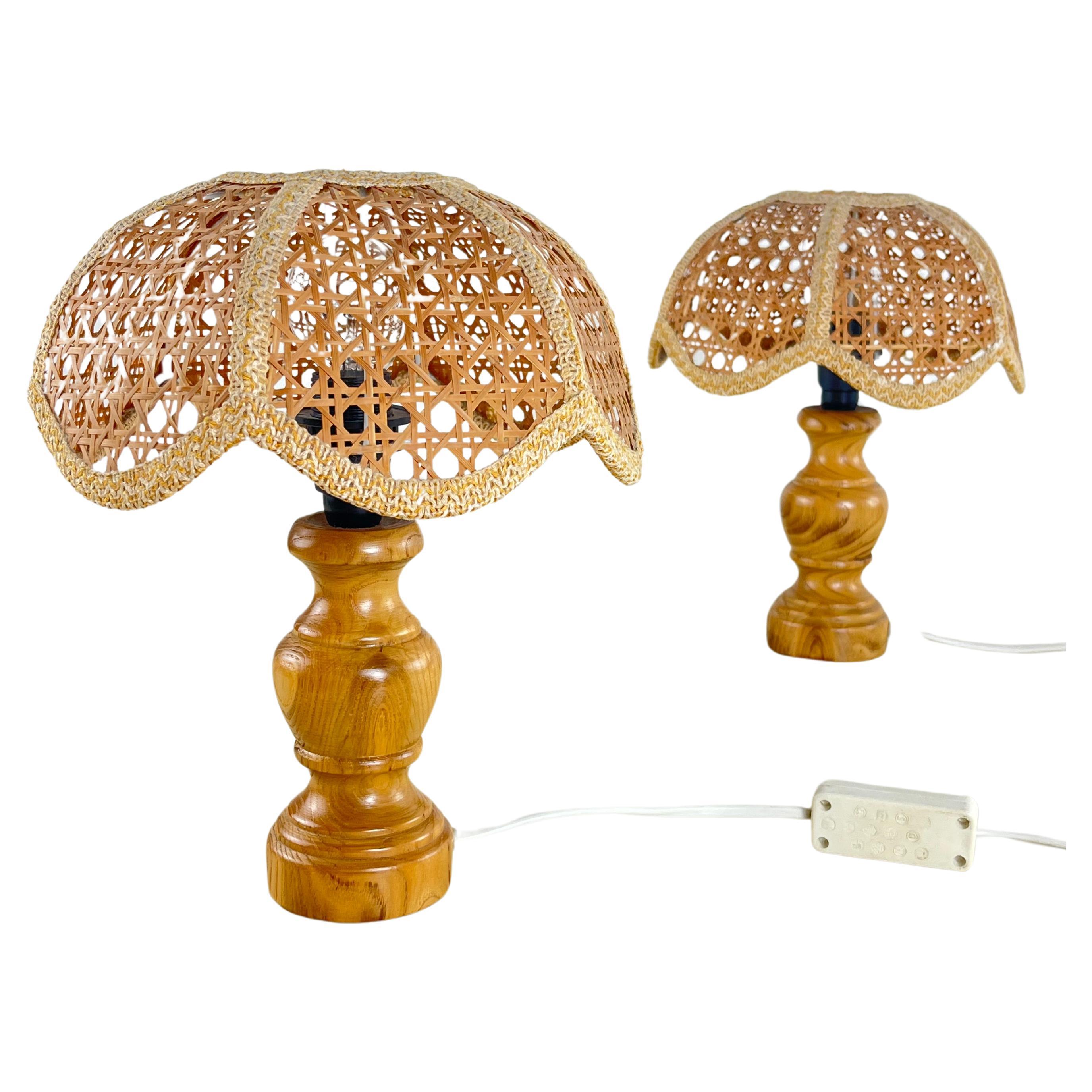 Pair of Mid-Century French Riviera Table Lamps in wicker and rattan 1960s For Sale