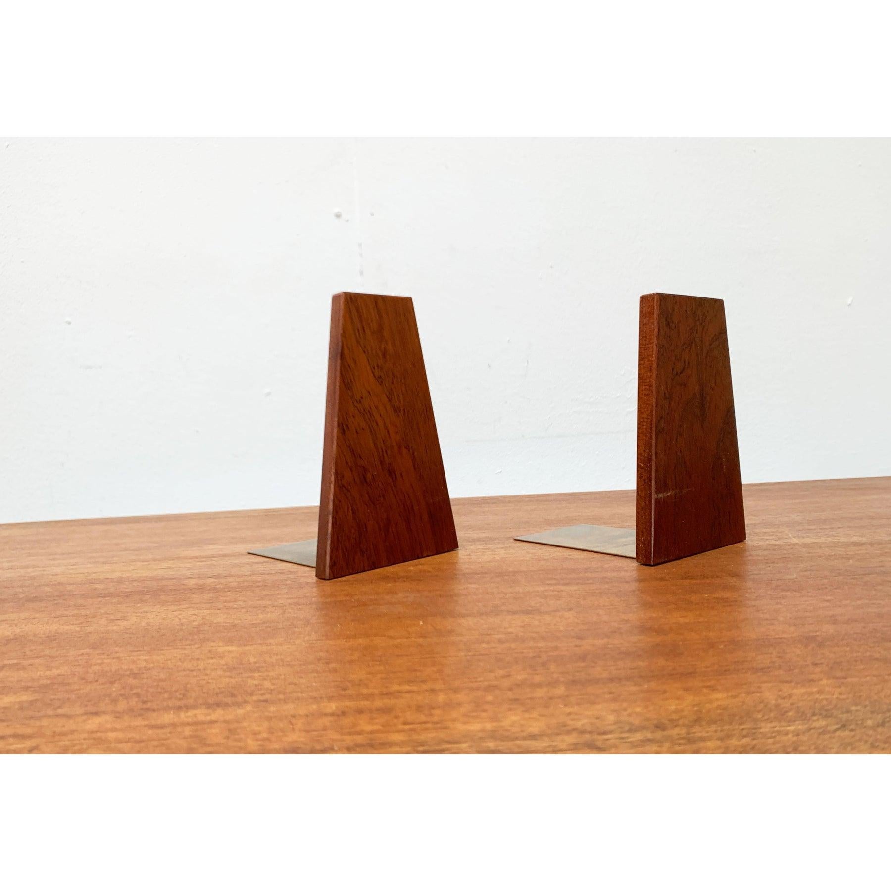 Metallo Set di 2 reggilibri scandinavi di metà secolo in teak, anni '60 in vendita