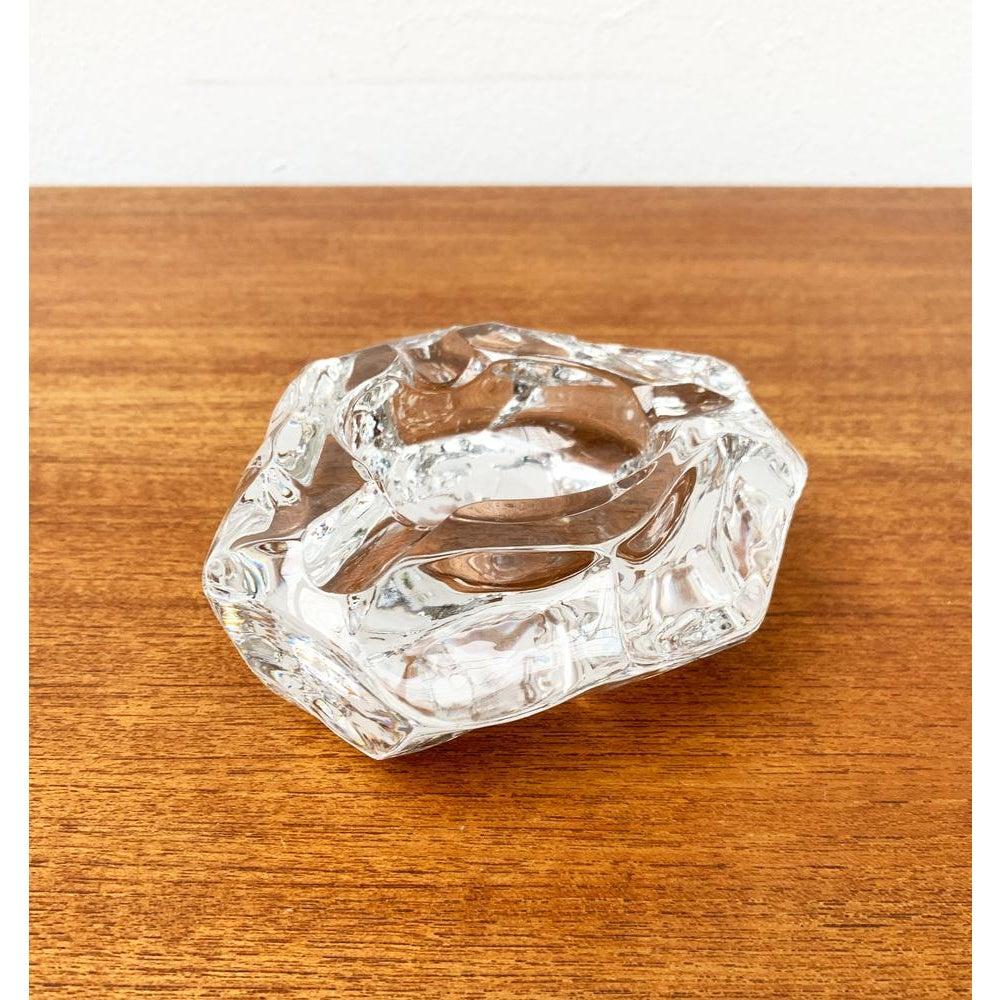 Set of 2 Mid-Century Scandinavian Heavy Ice Glass Table Lighter & Ashtray, 1960s For Sale 2