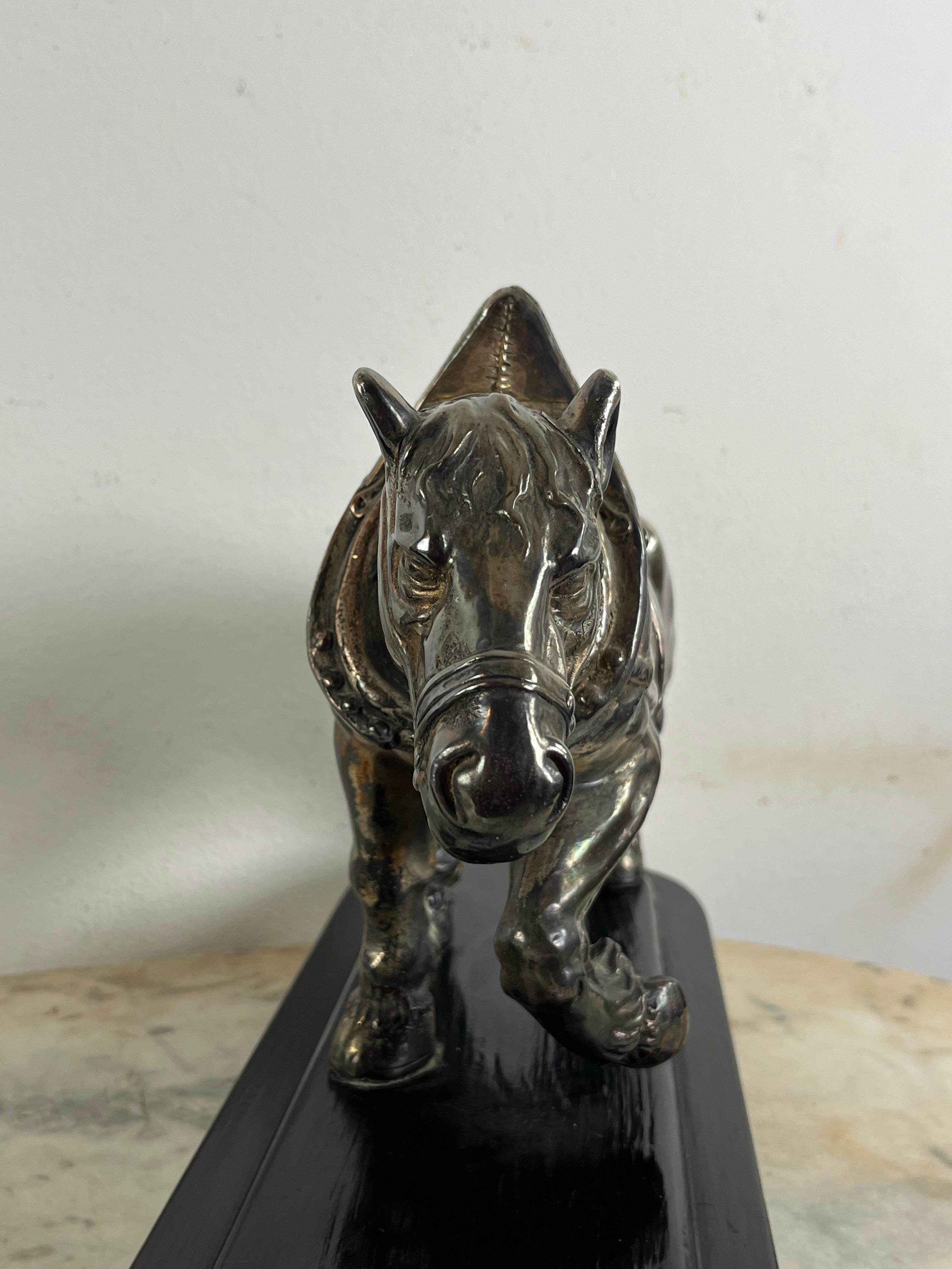 Set di 2 cavalli in bronzo argentato di metà secolo, attribuito a Jean Joire, anni '30 in vendita 1