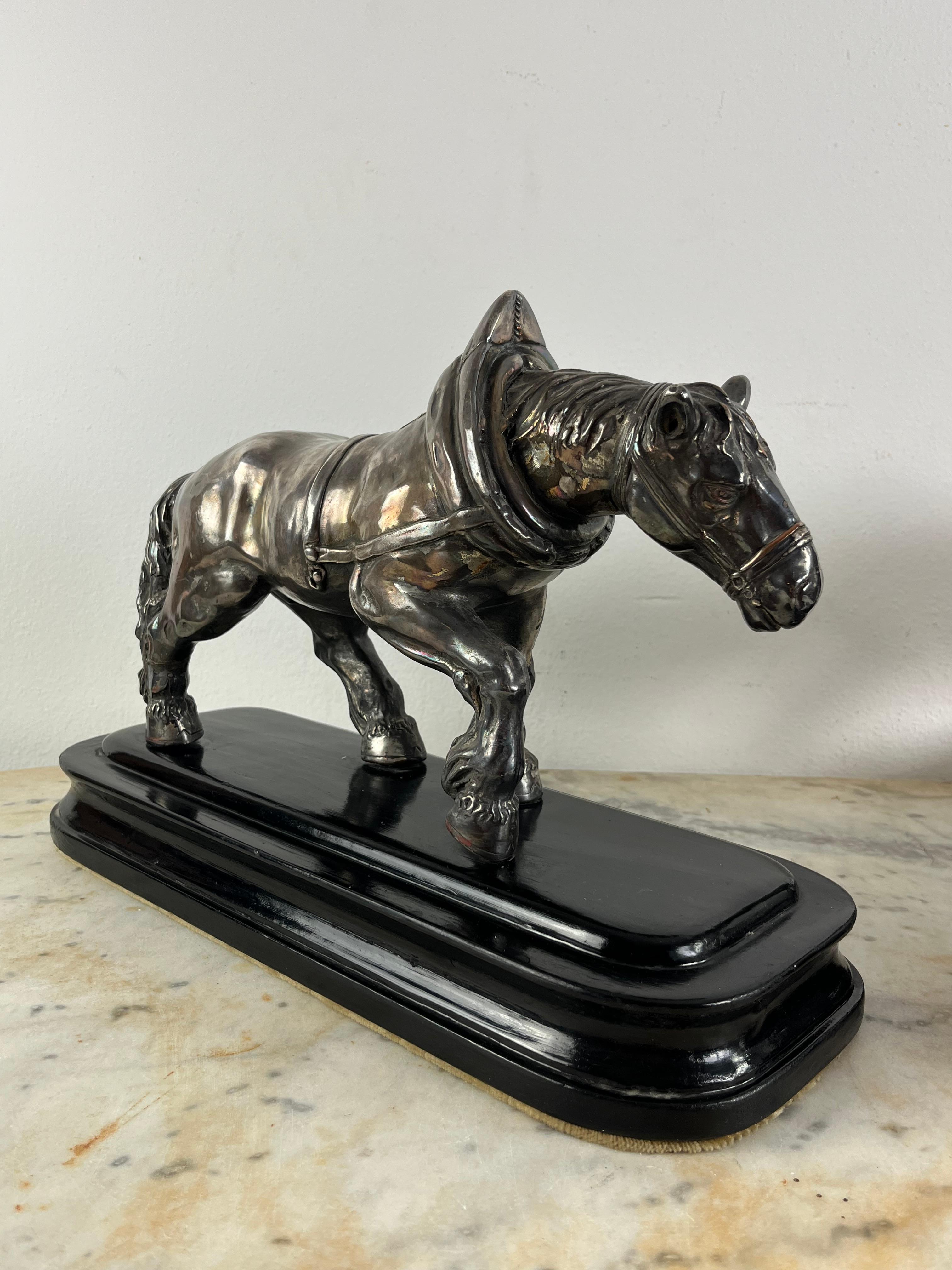 Set di 2 cavalli in bronzo argentato di metà secolo, attribuito a Jean Joire, anni '30 in vendita 2
