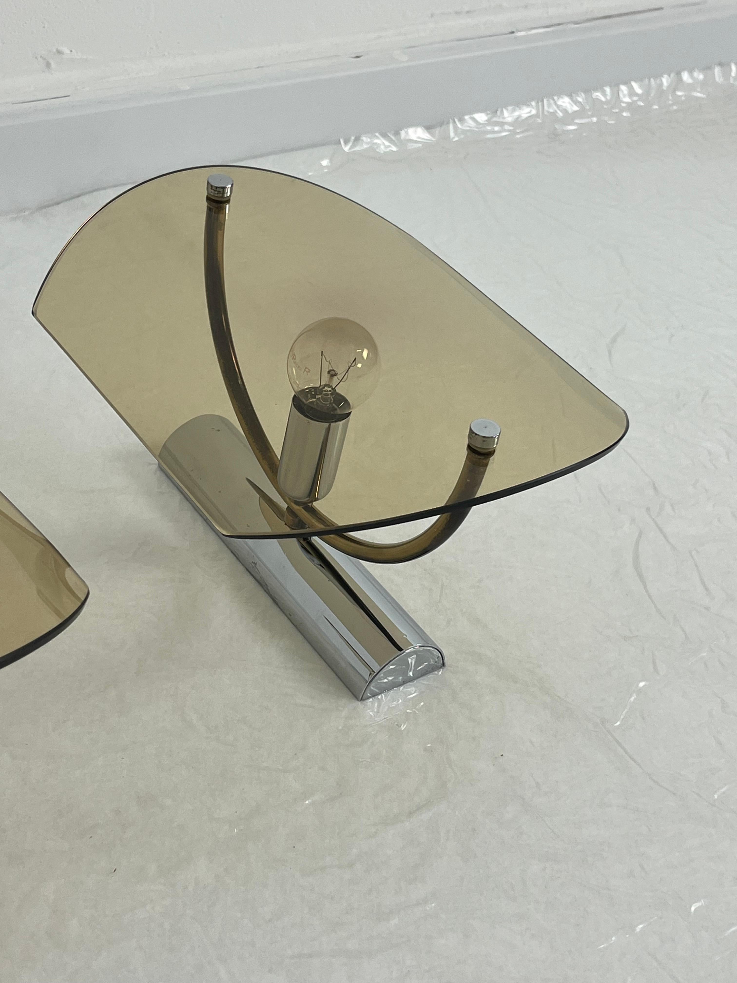 Satz von 2 Wandlampen aus Rauchglas aus der Mitte des Jahrhunderts, 1960er Jahre im Angebot 2