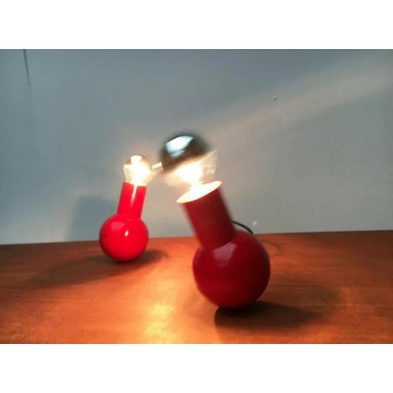 A very simple yet exciting design. The ball and illuminants form an optical and real balance. The weight in the ball can be updated again and again. European Plug (up to 250V).The wiring of this item may be original and might need replacement, if