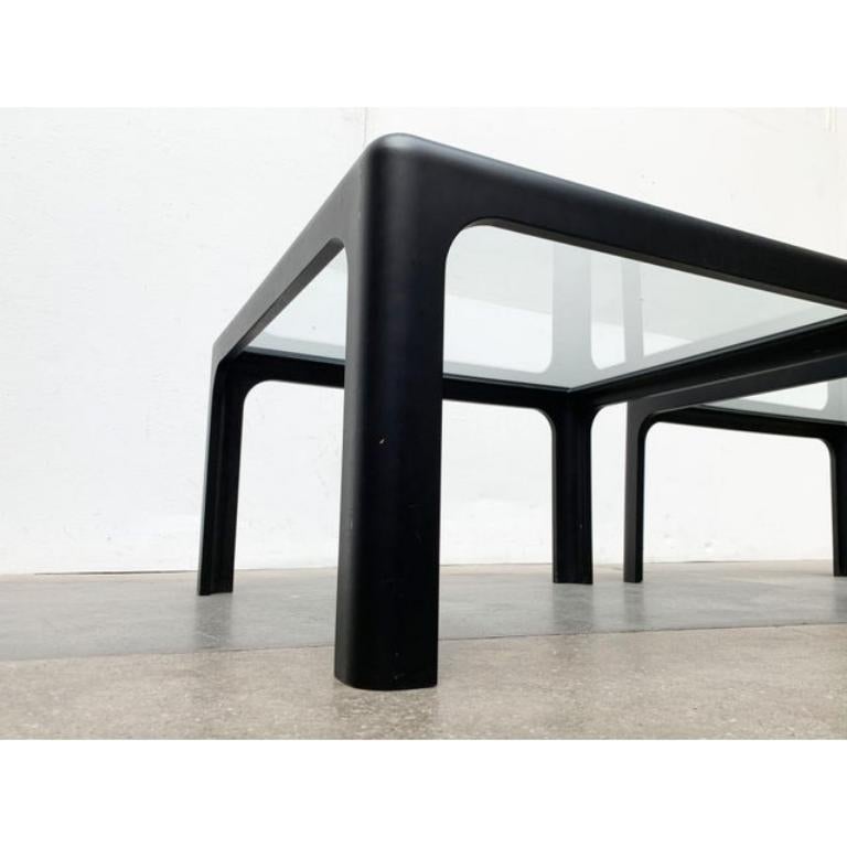 Mid-Century Modern Ensemble de 2 tables basses en verre de l'ère spatiale du milieu du siècle dernier, Peter Ghyczy, années 1960 en vente