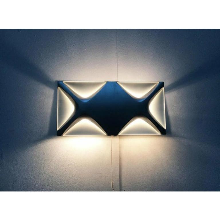 Mid-Century Modern Set of 2 Mid-Century Space Age Cross Oyster Style Wall Lamp by Klaus Link, 1960s For Sale