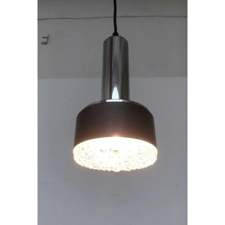 Tedesco Set di 2 lampade a sospensione tedesche Space Age di metà secolo, vetro e cromo, anni '60 in vendita